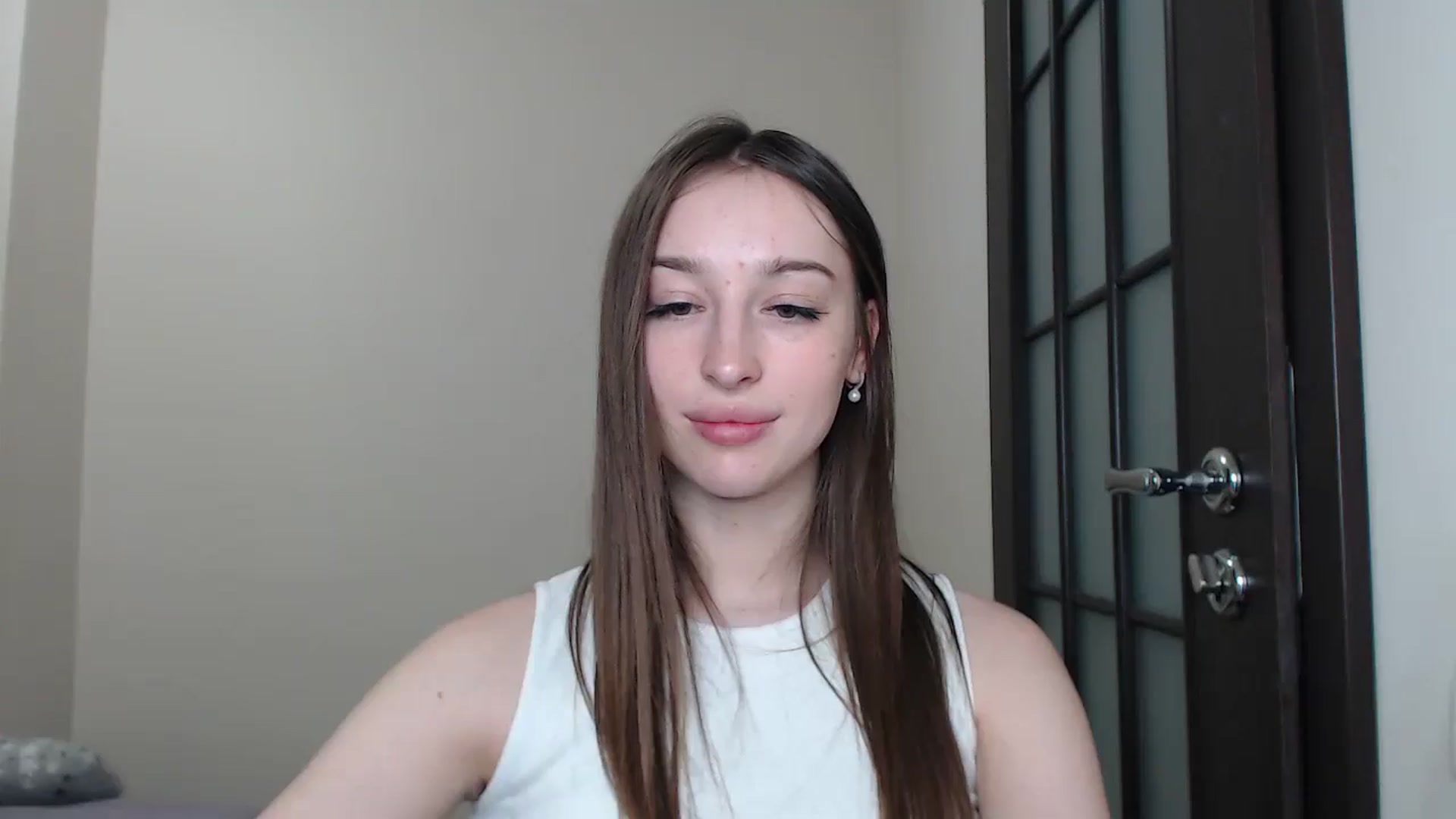 Gallery image thumbnail from KillerEyesS's myfreecams stream on, 06/17/2025, 19:21 image 14 of 20
