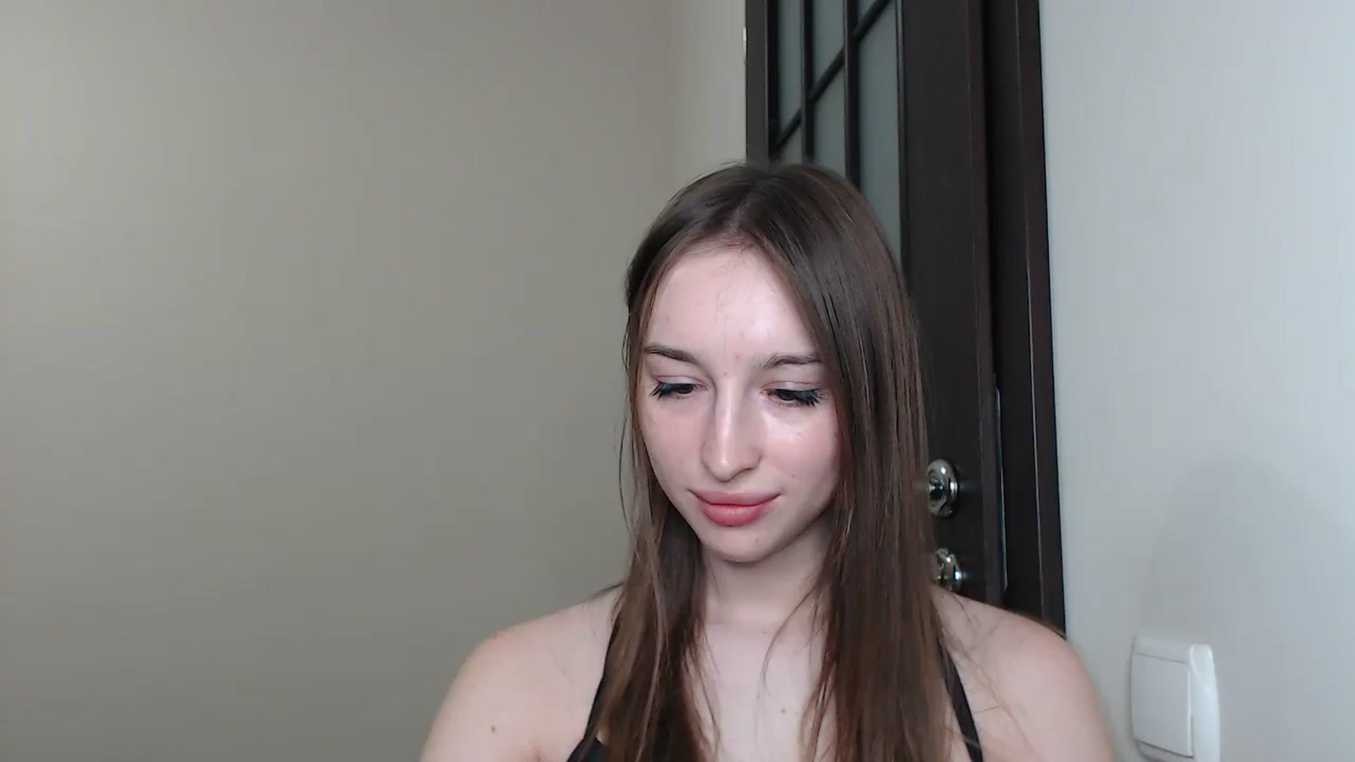 Gallery image thumbnail from KillerEyesS's myfreecams stream on, 06/18/2025, 19:00 image 13 of 20