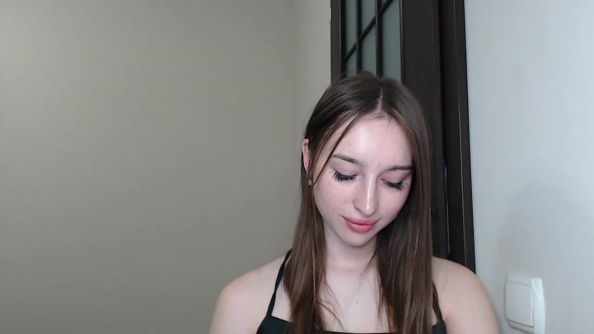 Gallery image thumbnail from KillerEyesS's myfreecams stream on, 06/18/2025, 20:08 image 10 of 20