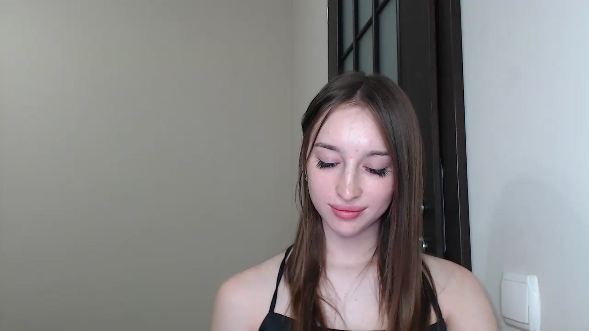 Gallery image thumbnail from KillerEyesS's myfreecams stream on, 06/18/2025, 20:08 image 9 of 20