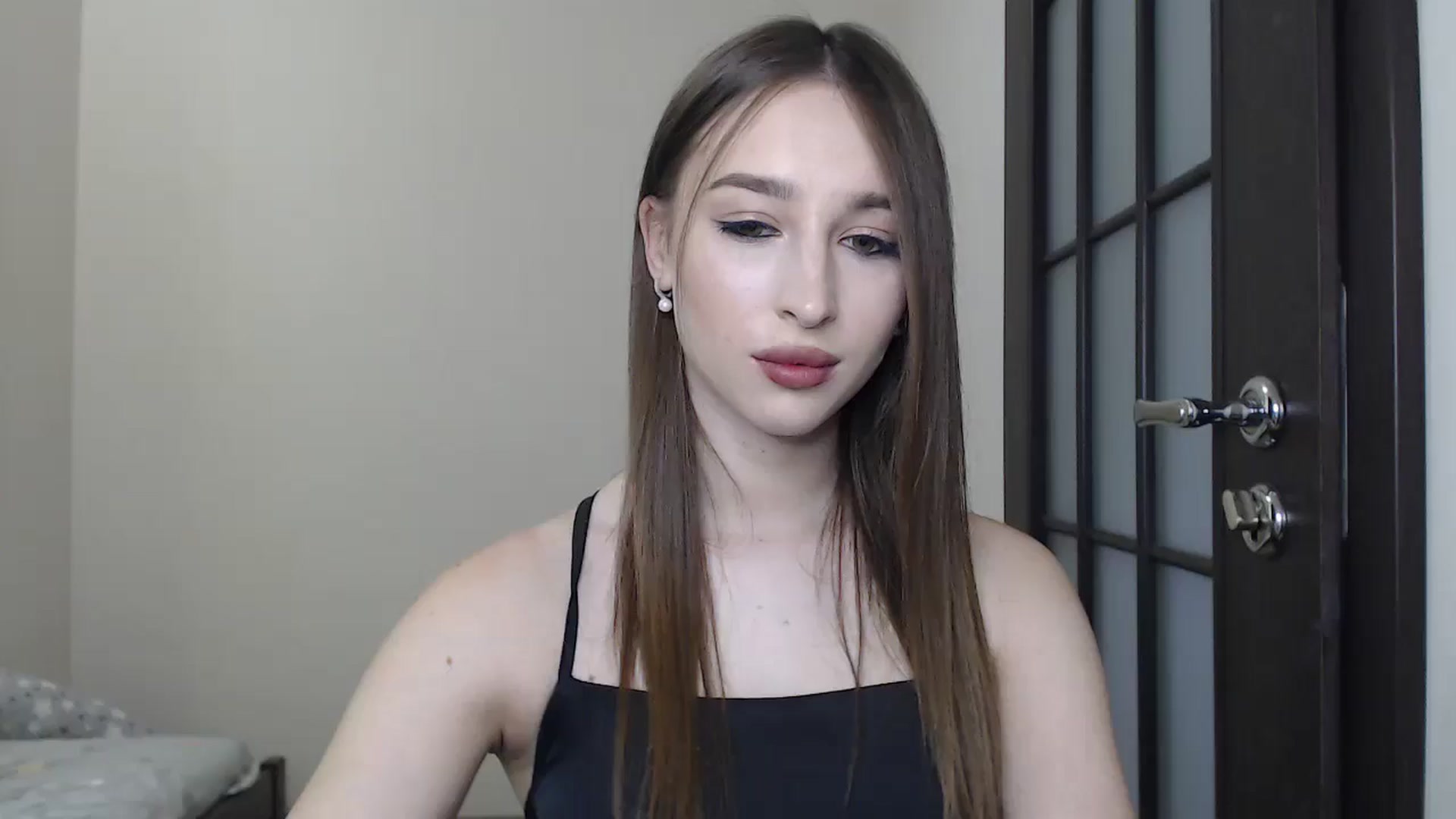 Gallery image thumbnail from KillerEyesS's myfreecams stream on, 06/19/2025, 14:28 image 18 of 20
