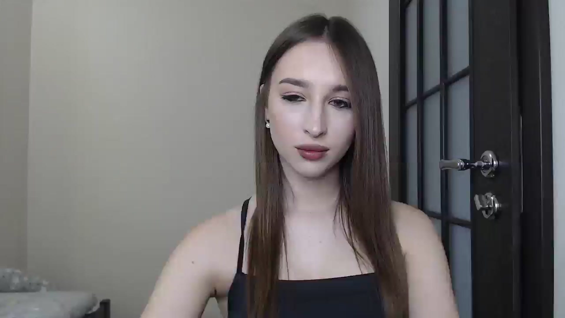 Gallery image thumbnail from KillerEyesS's myfreecams stream on, 06/19/2025, 14:28 image 7 of 20