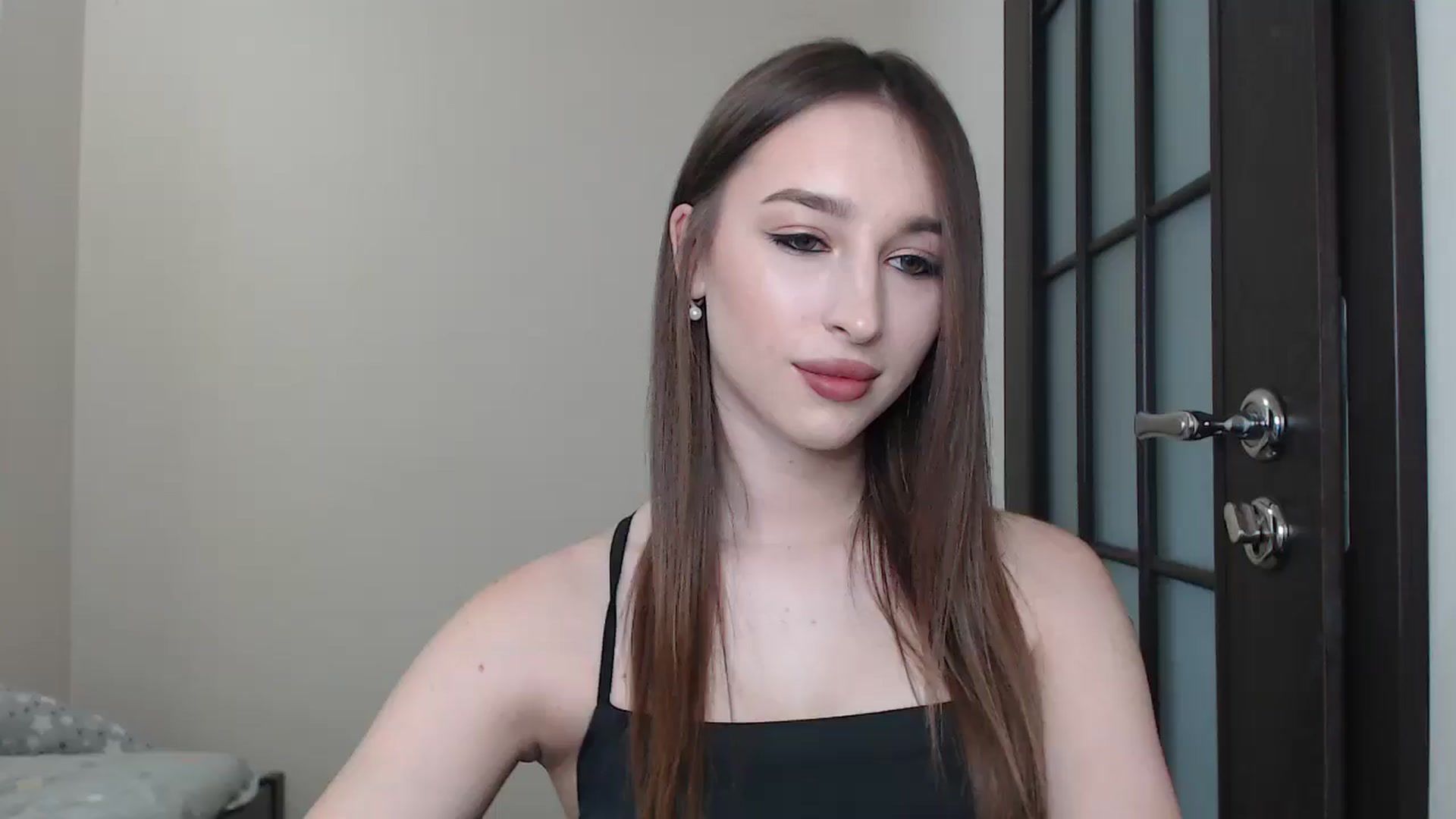 Gallery image thumbnail from KillerEyesS's myfreecams stream on, 06/19/2025, 14:28 image 3 of 20