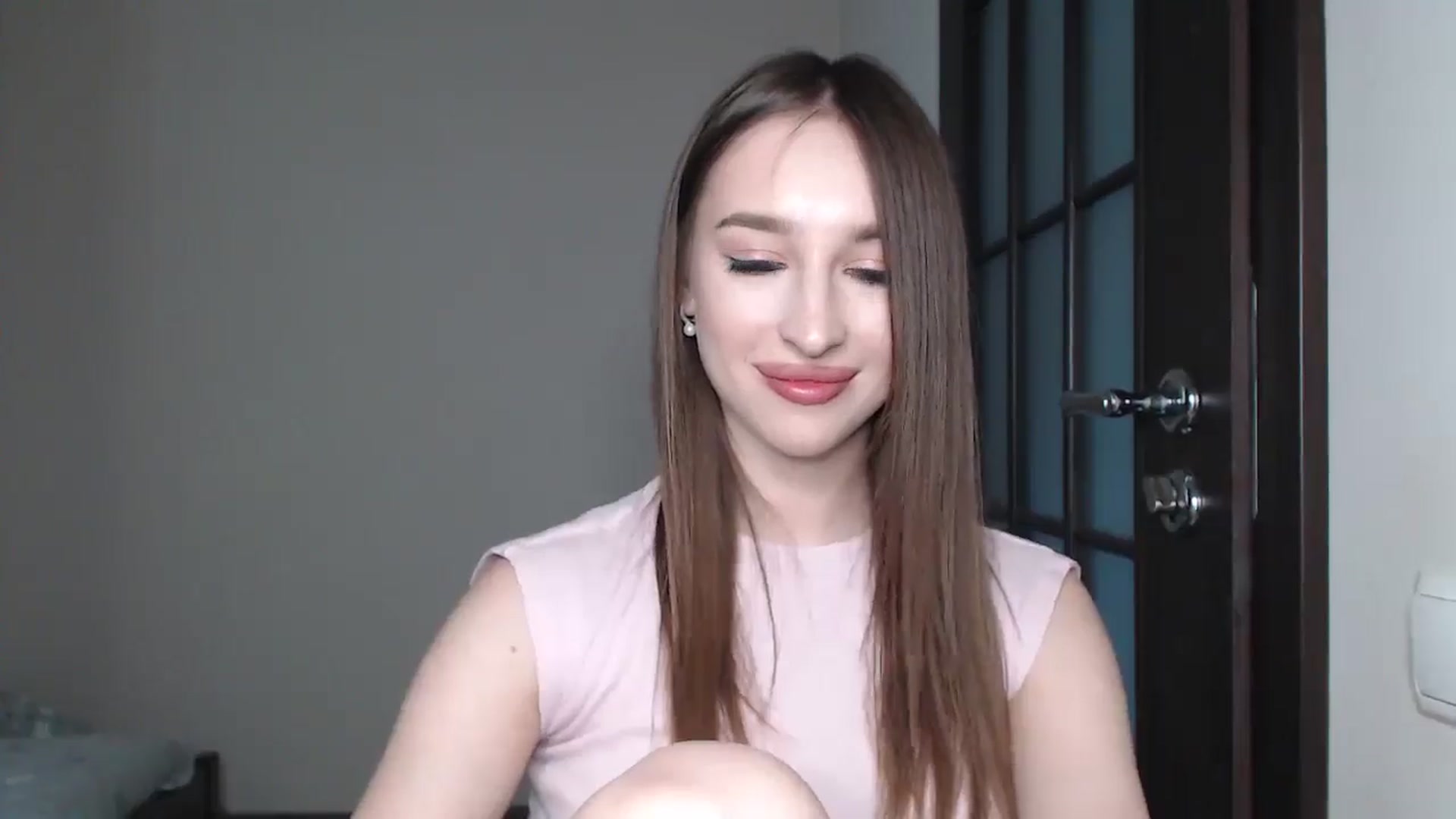 Gallery image thumbnail from KillerEyesS's myfreecams stream on, 06/19/2025, 16:19 image 18 of 20
