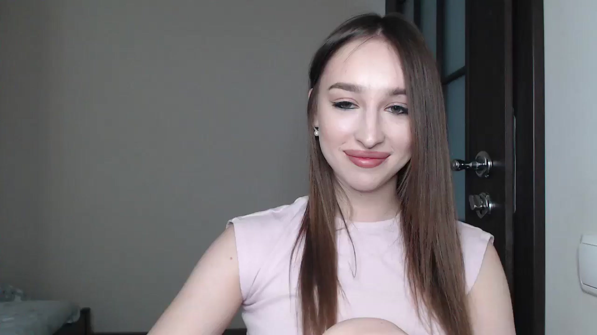 Gallery image thumbnail from KillerEyesS's myfreecams stream on, 06/19/2025, 16:19 image 1 of 20