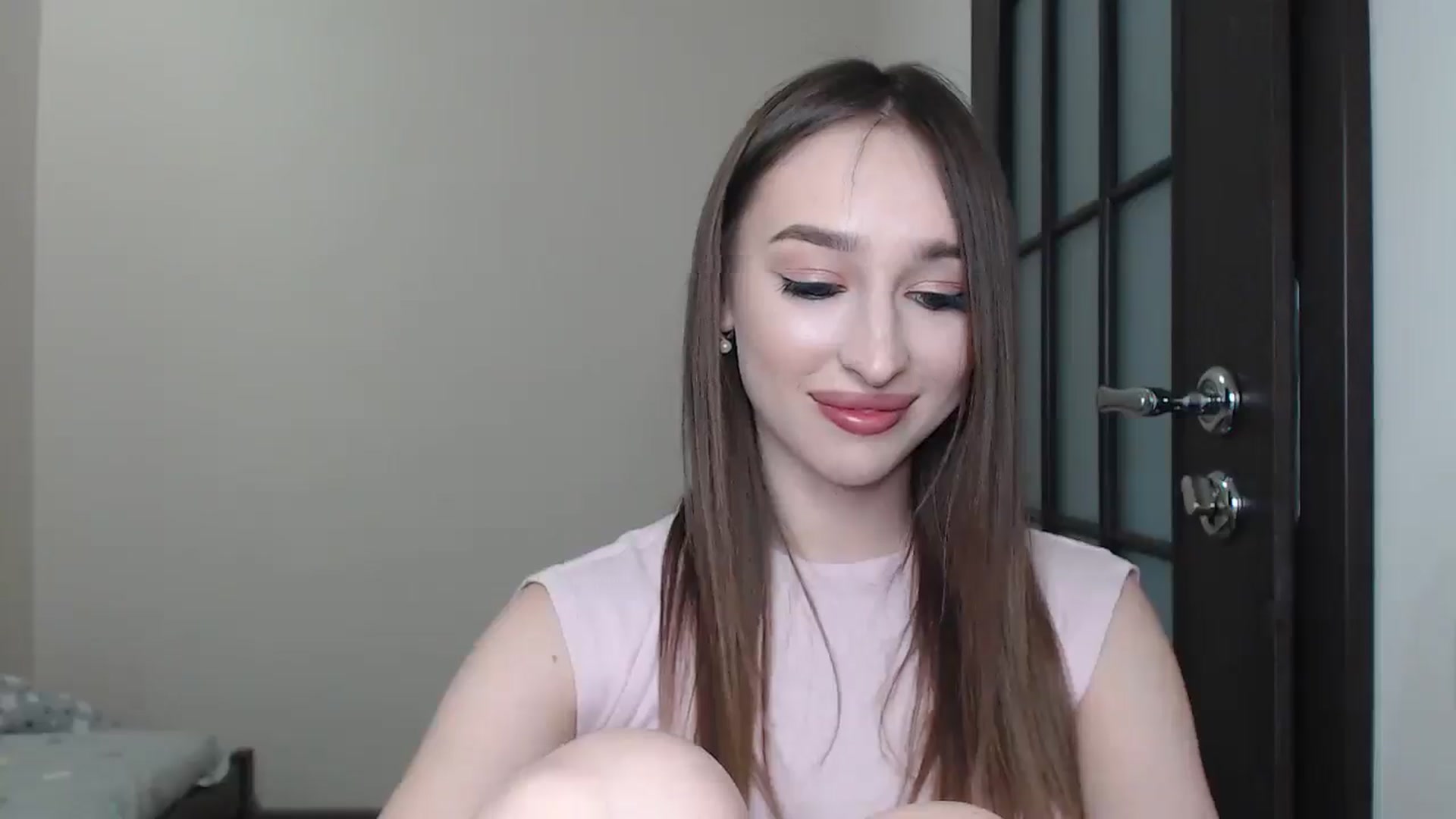 Gallery image thumbnail from KillerEyesS's myfreecams stream on, 06/19/2025, 16:47 image 6 of 20