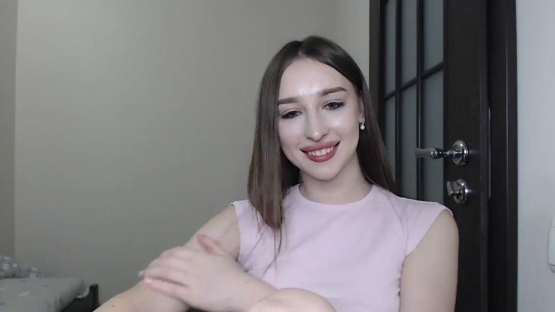 Gallery image thumbnail from KillerEyesS's myfreecams stream on, 06/19/2025, 18:11 image 10 of 20