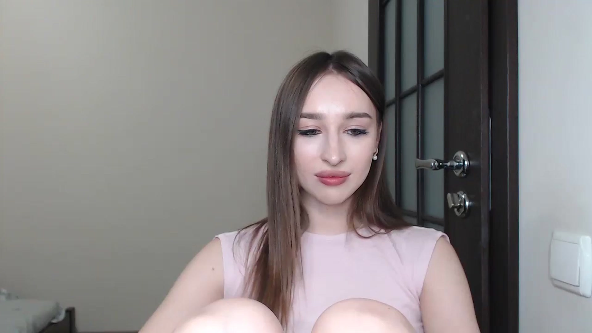 Gallery image thumbnail from KillerEyesS's myfreecams stream on, 06/19/2025, 18:11 image 7 of 20