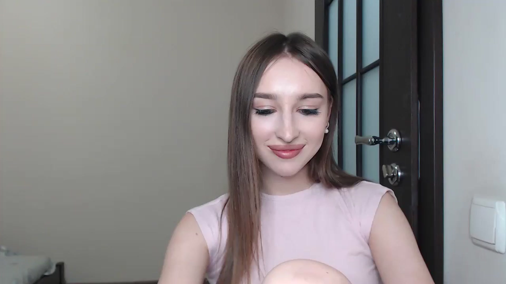 Gallery image thumbnail from KillerEyesS's myfreecams stream on, 06/19/2025, 18:11 image 1 of 20