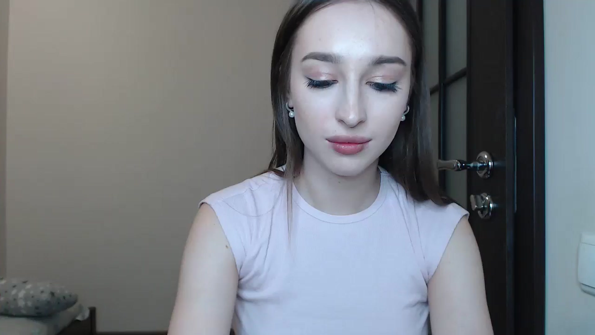 Gallery image thumbnail from KillerEyesS's myfreecams stream on, 06/19/2025, 18:49 image 16 of 20