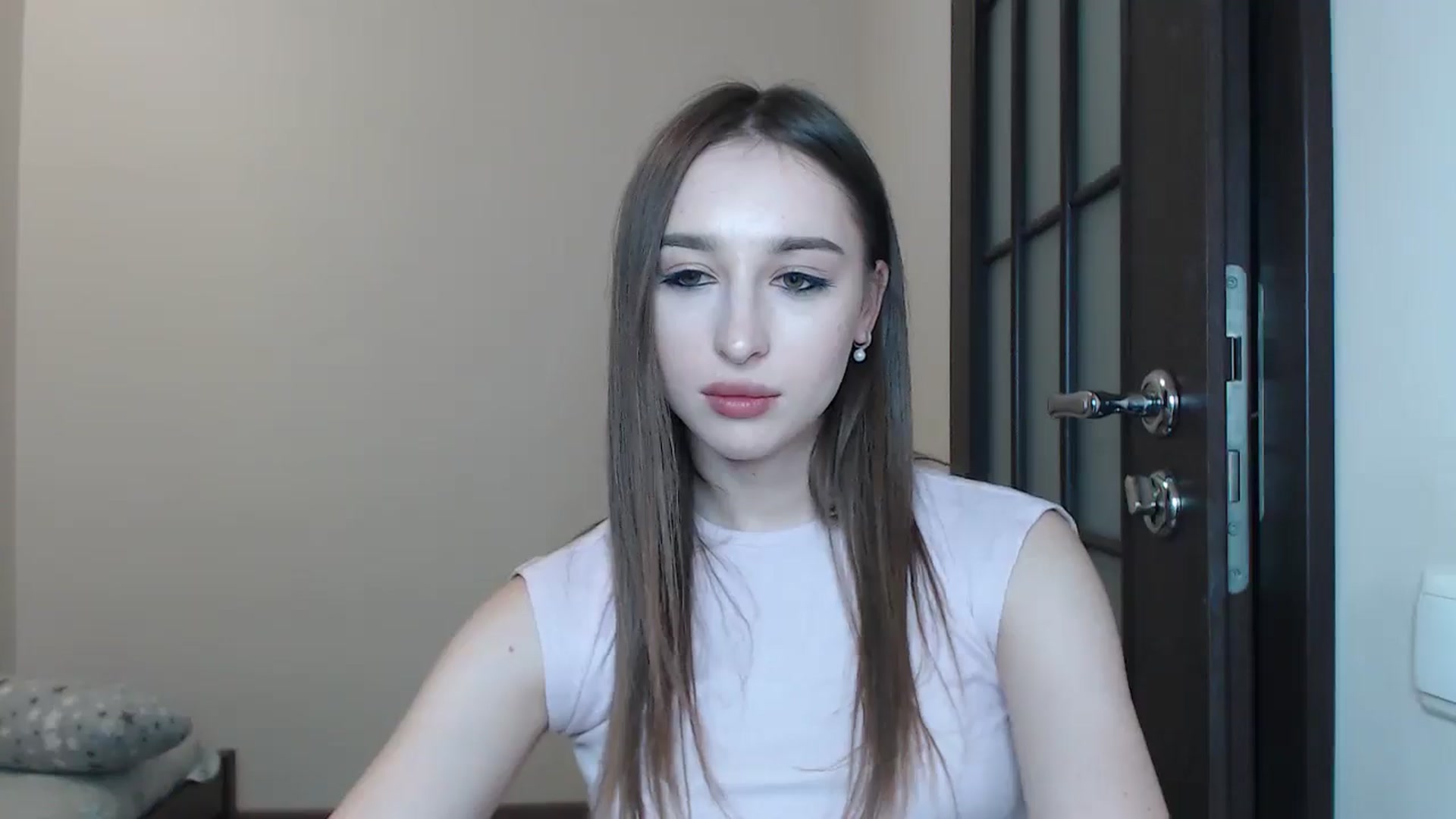 Gallery image thumbnail from KillerEyesS's myfreecams stream on, 06/19/2025, 18:49 image 2 of 20