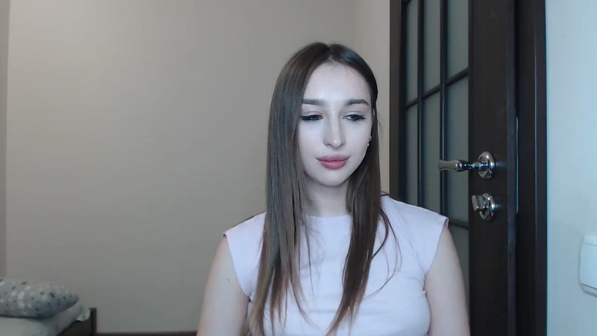 Gallery image thumbnail from KillerEyesS's myfreecams stream on, 06/19/2025, 18:49 image 4 of 20