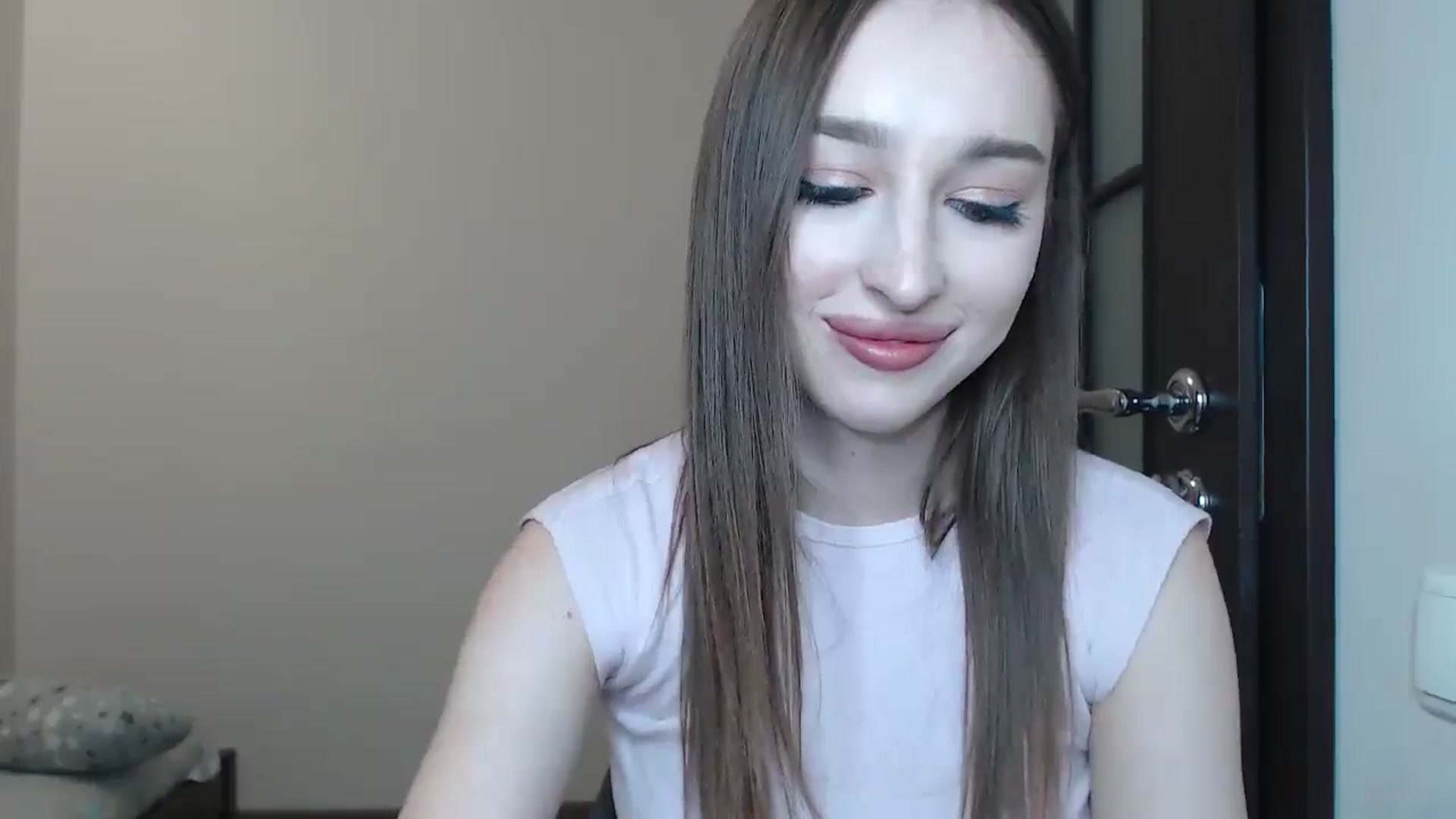 Gallery image thumbnail from KillerEyesS's myfreecams stream on, 06/19/2025, 18:49 image 8 of 20