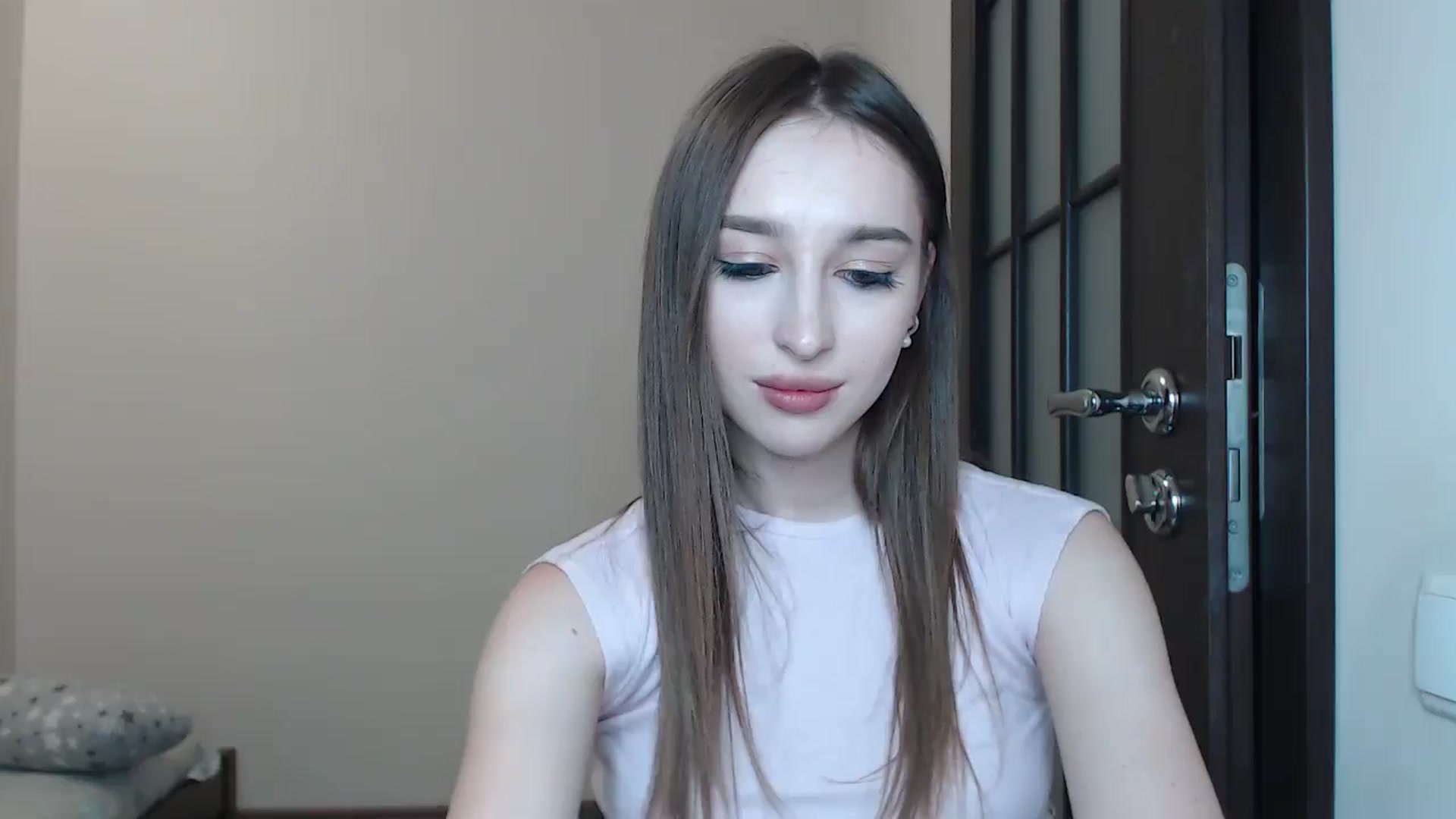 Gallery image thumbnail from KillerEyesS's myfreecams stream on, 06/19/2025, 18:49 image 1 of 20