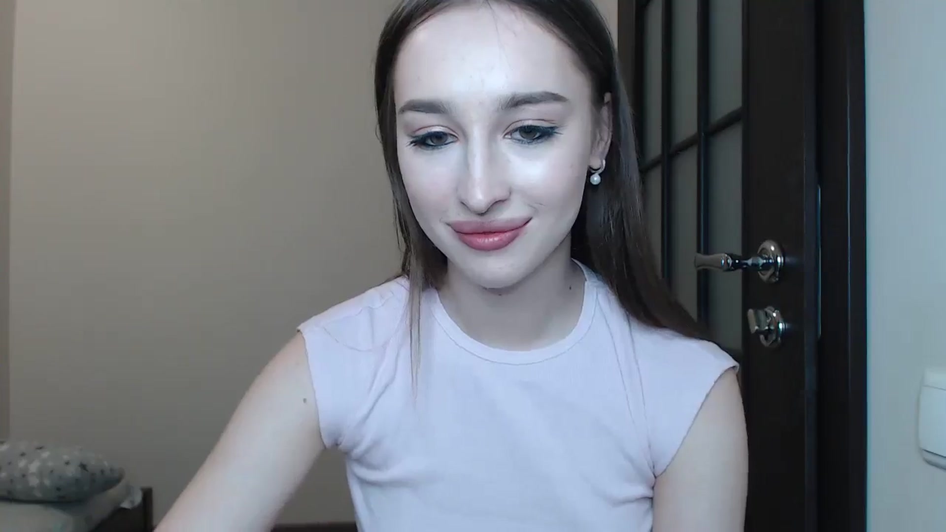 Gallery image thumbnail from KillerEyesS's myfreecams stream on, 06/19/2025, 18:49 image 15 of 20