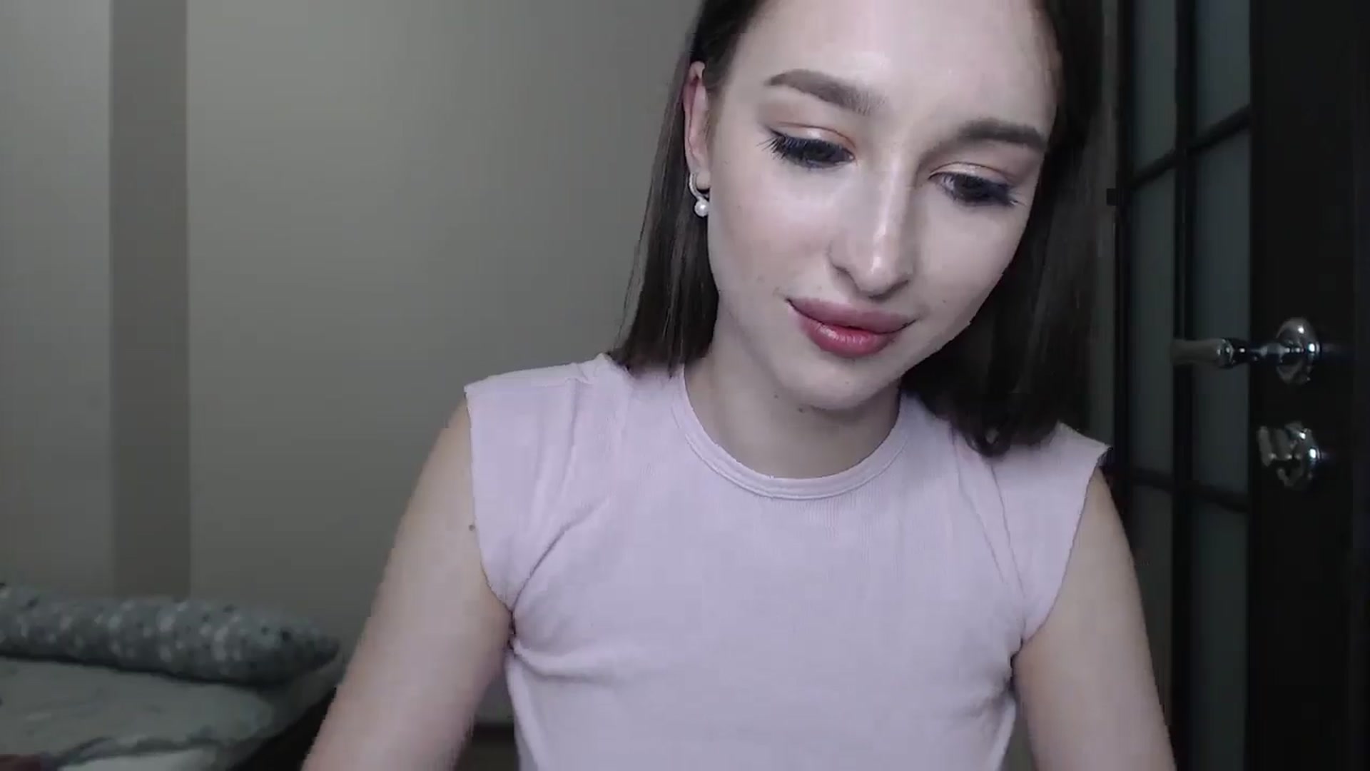 Gallery image thumbnail from KillerEyesS's myfreecams stream on, 06/19/2025, 19:36 image 13 of 20