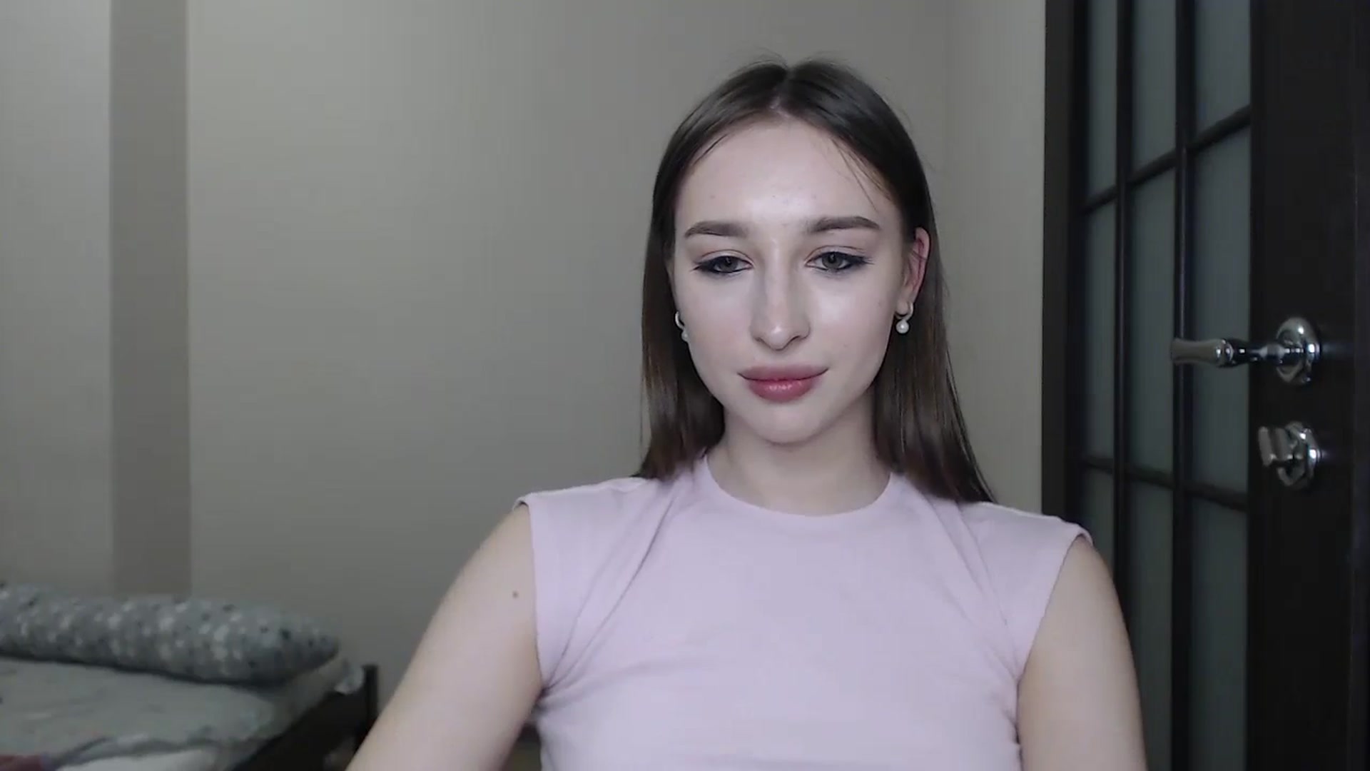 Gallery image thumbnail from KillerEyesS's myfreecams stream on, 06/19/2025, 19:36 image 18 of 20