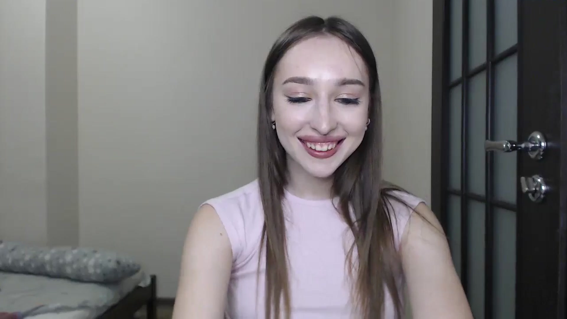 Gallery image thumbnail from KillerEyesS's myfreecams stream on, 06/19/2025, 19:36 image 3 of 20