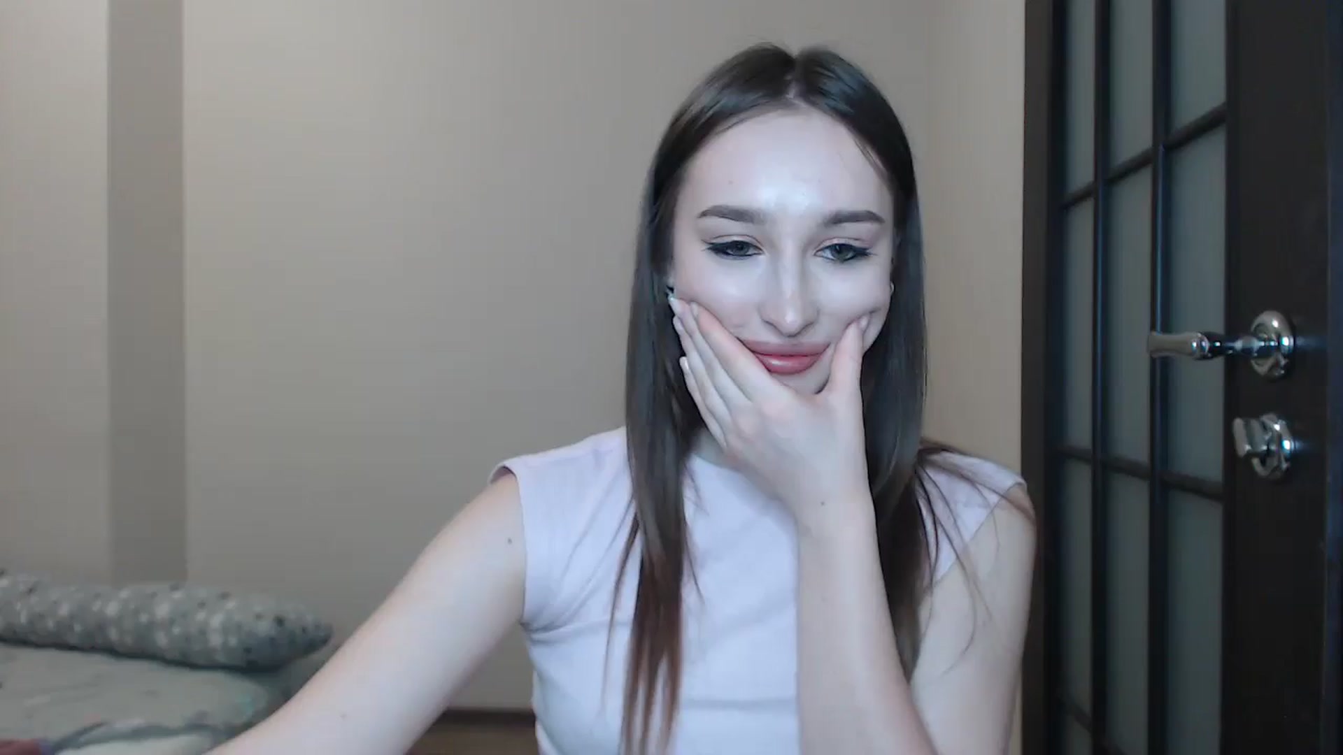 Gallery image thumbnail from KillerEyesS's myfreecams stream on, 06/19/2025, 19:36 image 1 of 20