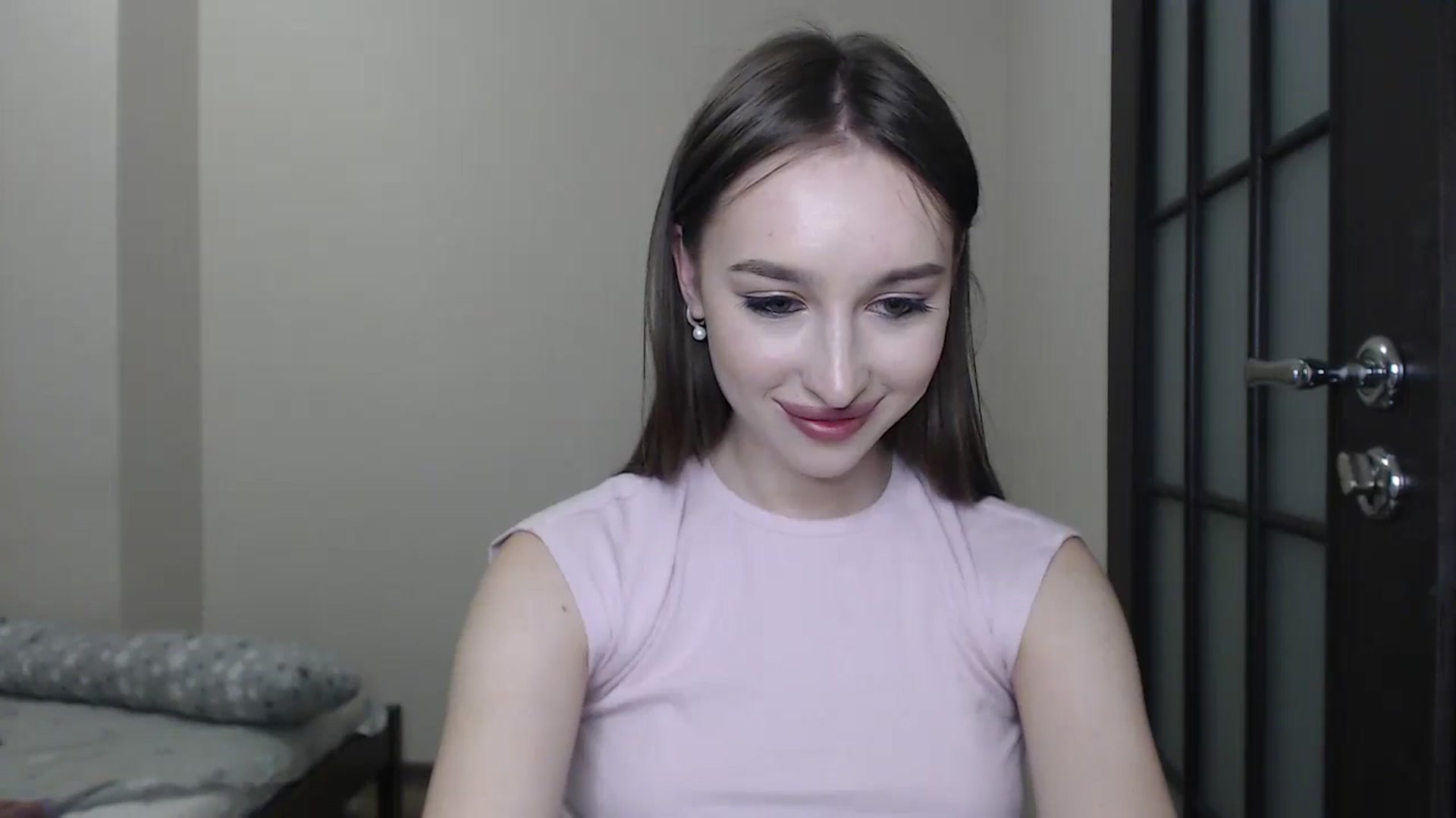 Gallery image thumbnail from KillerEyesS's myfreecams stream on, 06/19/2025, 19:36 image 14 of 20
