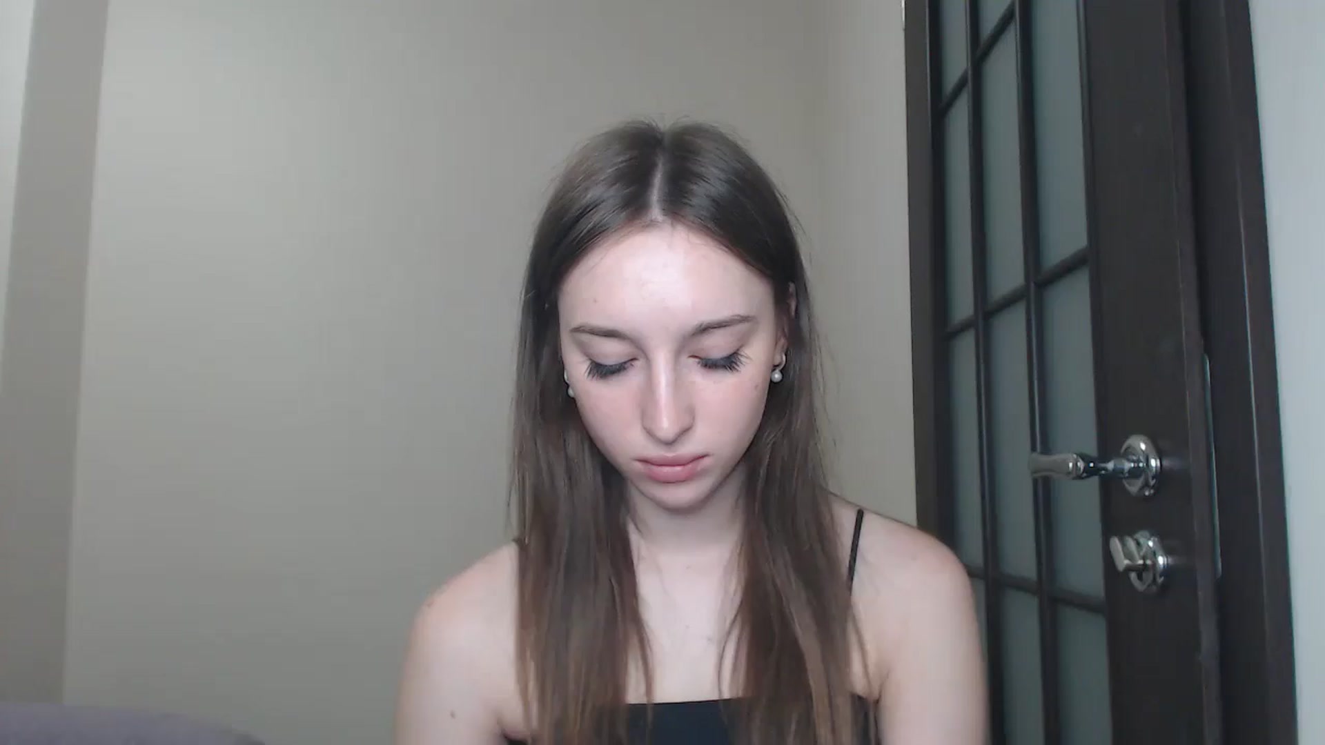 Gallery image thumbnail from KillerEyesS's myfreecams stream on, 06/24/2025, 17:59 image 17 of 20