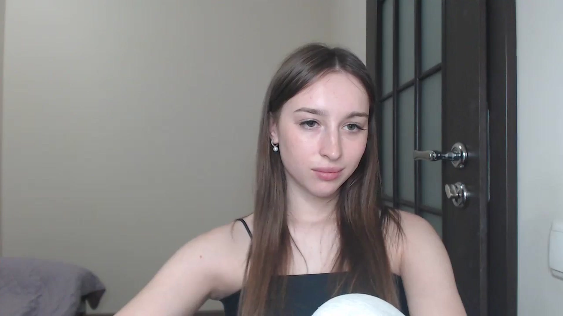 Gallery image thumbnail from KillerEyesS's myfreecams stream on, 06/24/2025, 18:38 image 17 of 20