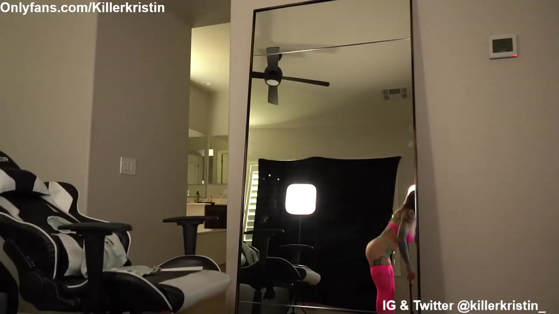 Gallery image thumbnail from KillerKristin's myfreecams stream on, 02/17/2023, 19:21 image 6 of 20