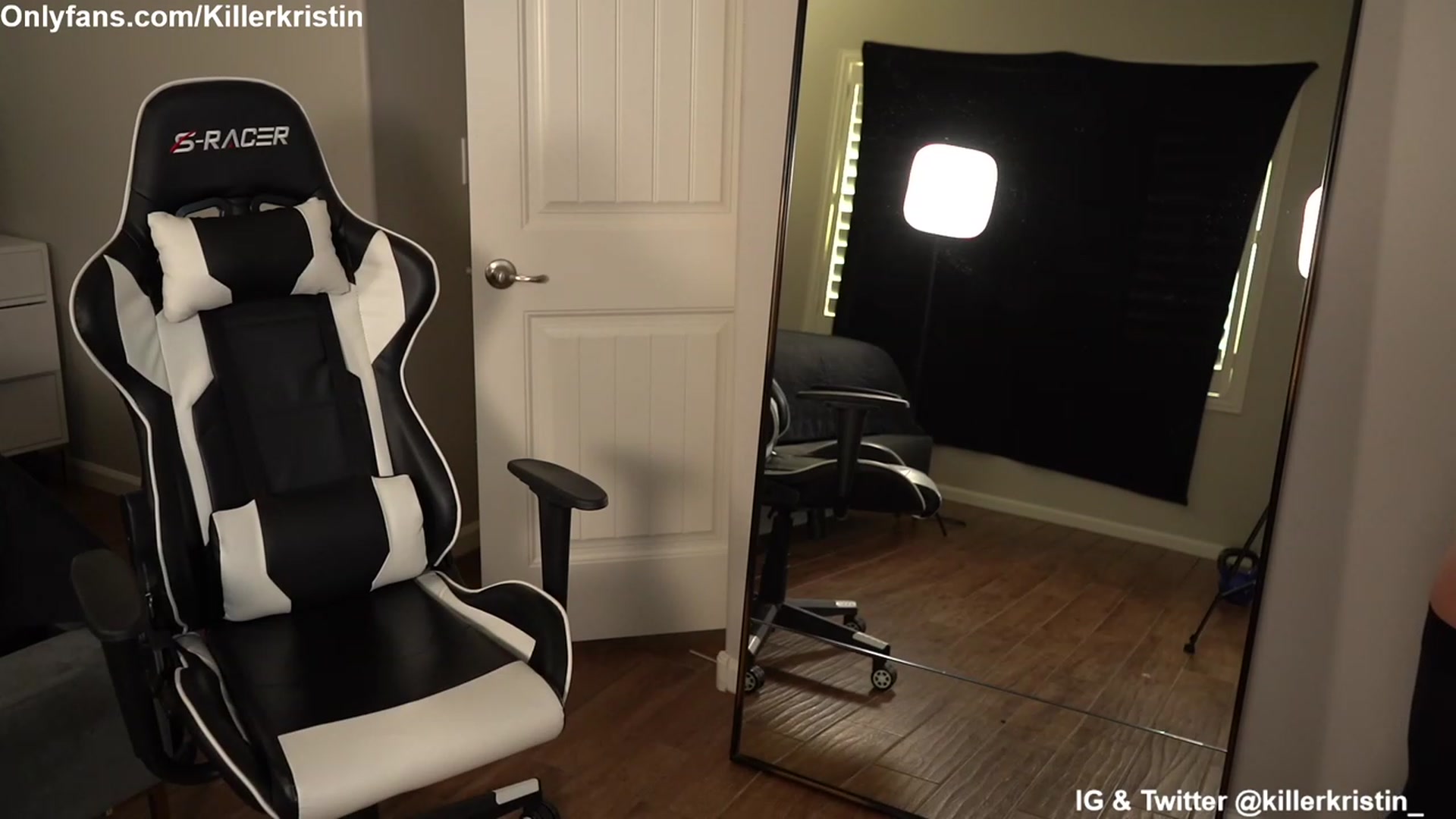 Gallery image thumbnail from KillerKristin's myfreecams stream on, 02/28/2023, 18:44 image 6 of 20