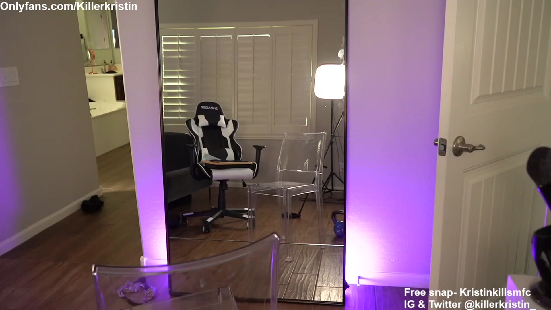 Gallery image thumbnail from KillerKristin's myfreecams stream on, 03/15/2023, 19:02 image 19 of 20