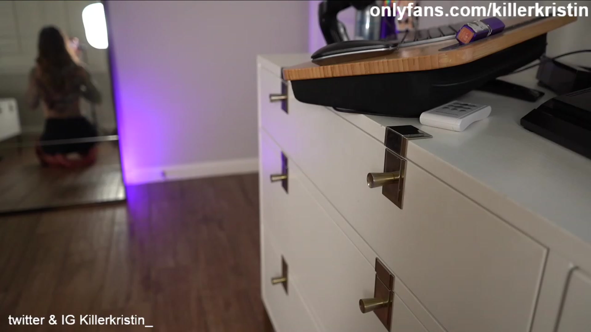 Gallery image thumbnail from KillerKristin's myfreecams stream on, 09/23/2023, 18:05 image 7 of 20