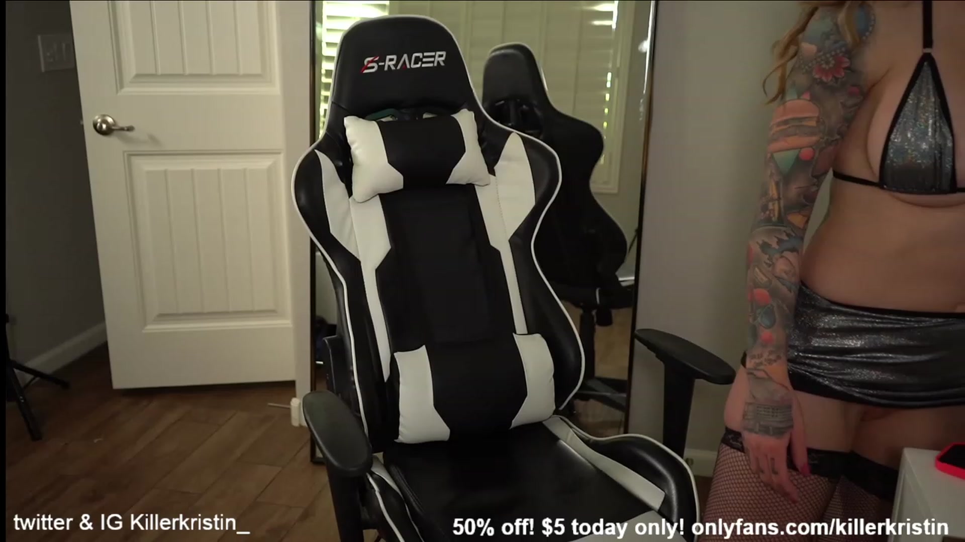 Gallery image thumbnail from KillerKristin's myfreecams stream on, 11/24/2023, 18:59 image 3 of 20