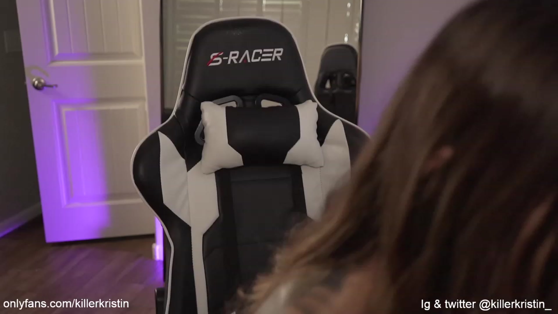 Gallery image thumbnail from KillerKristin's myfreecams stream on, 12/22/2023, 18:17 image 2 of 20