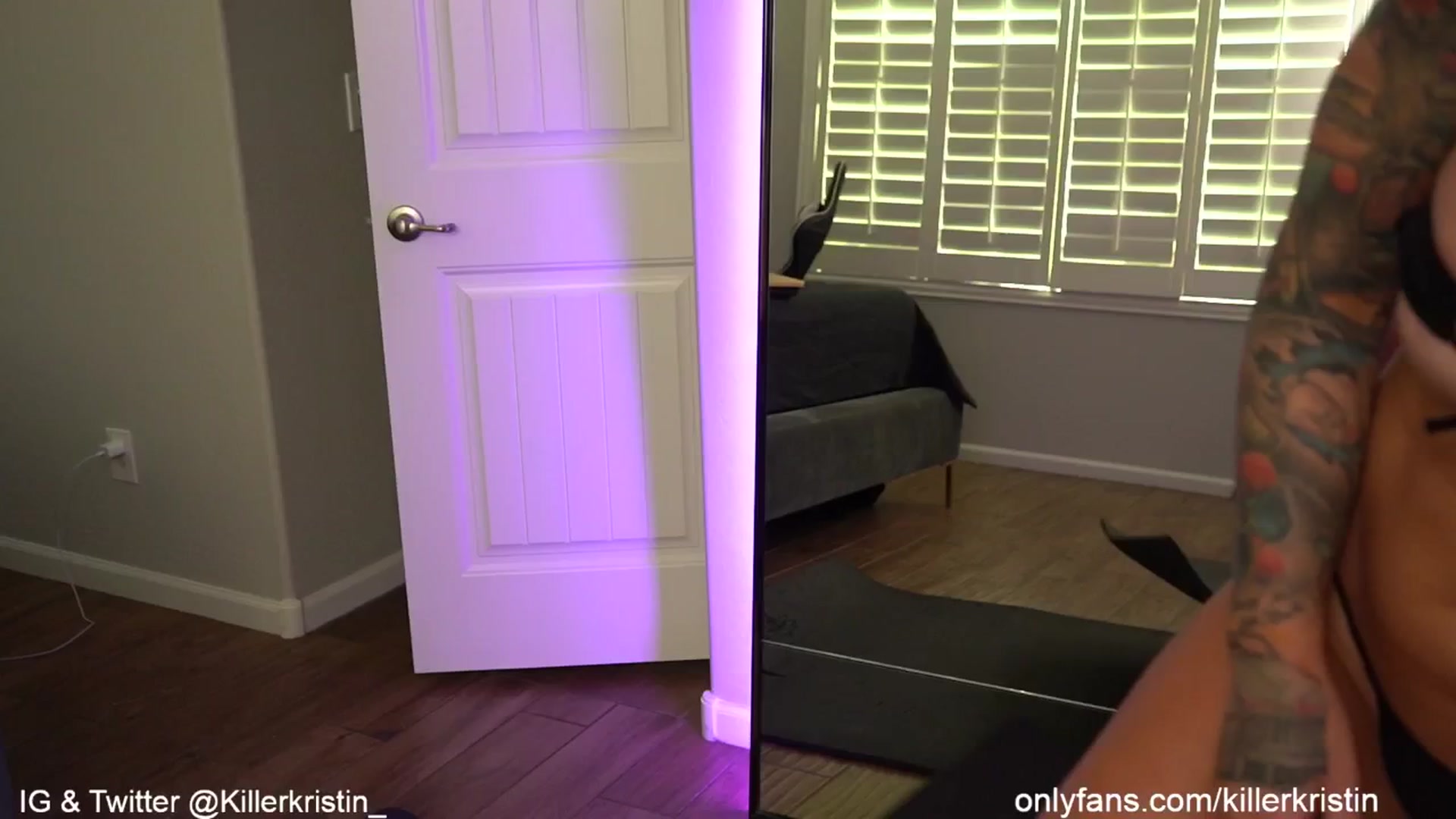 Gallery image thumbnail from KillerKristin's myfreecams stream on, 08/24/2024, 17:36 image 15 of 20