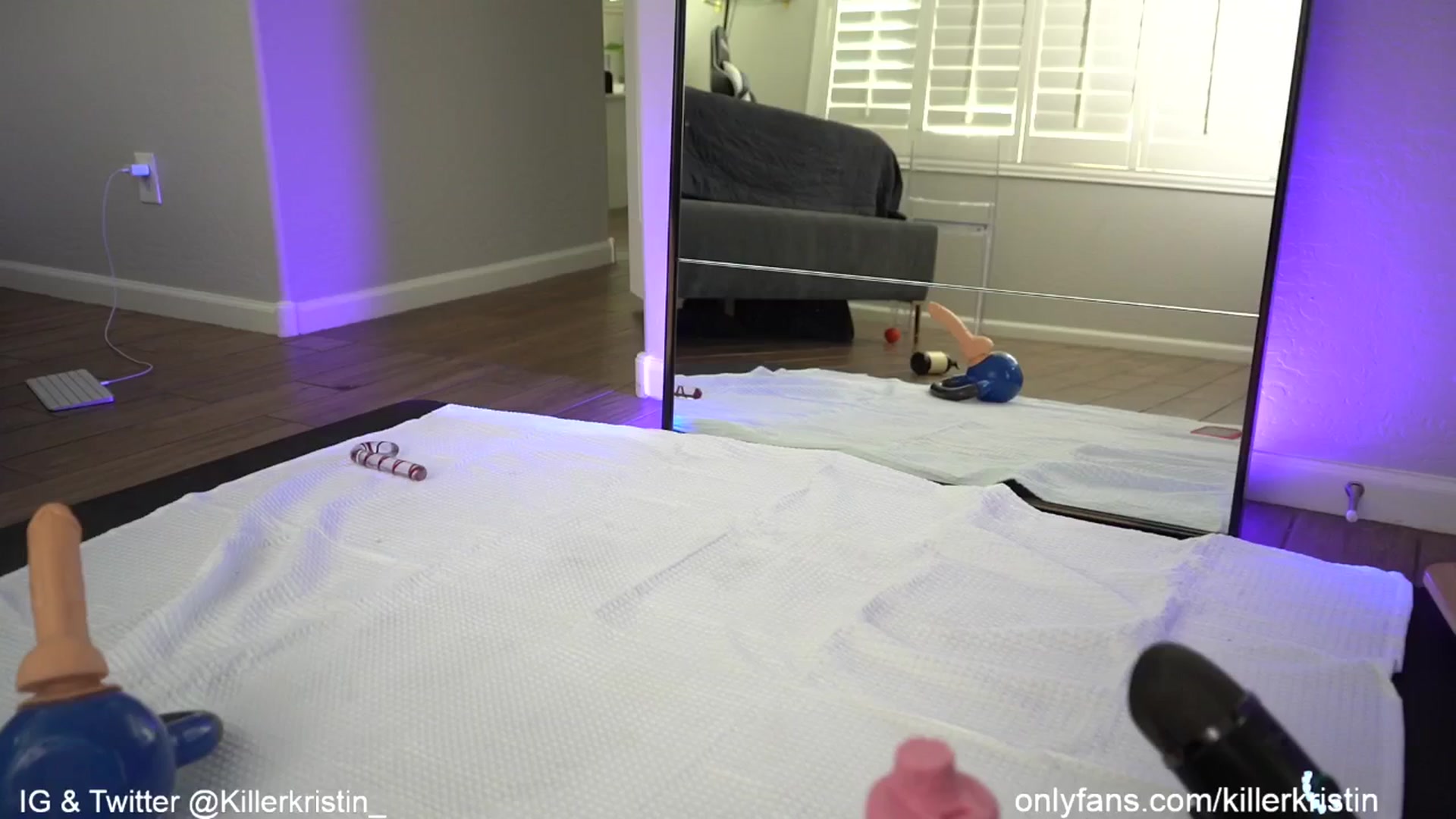 Gallery image thumbnail from KillerKristin's myfreecams stream on, 12/06/2024, 22:26 image 1 of 20