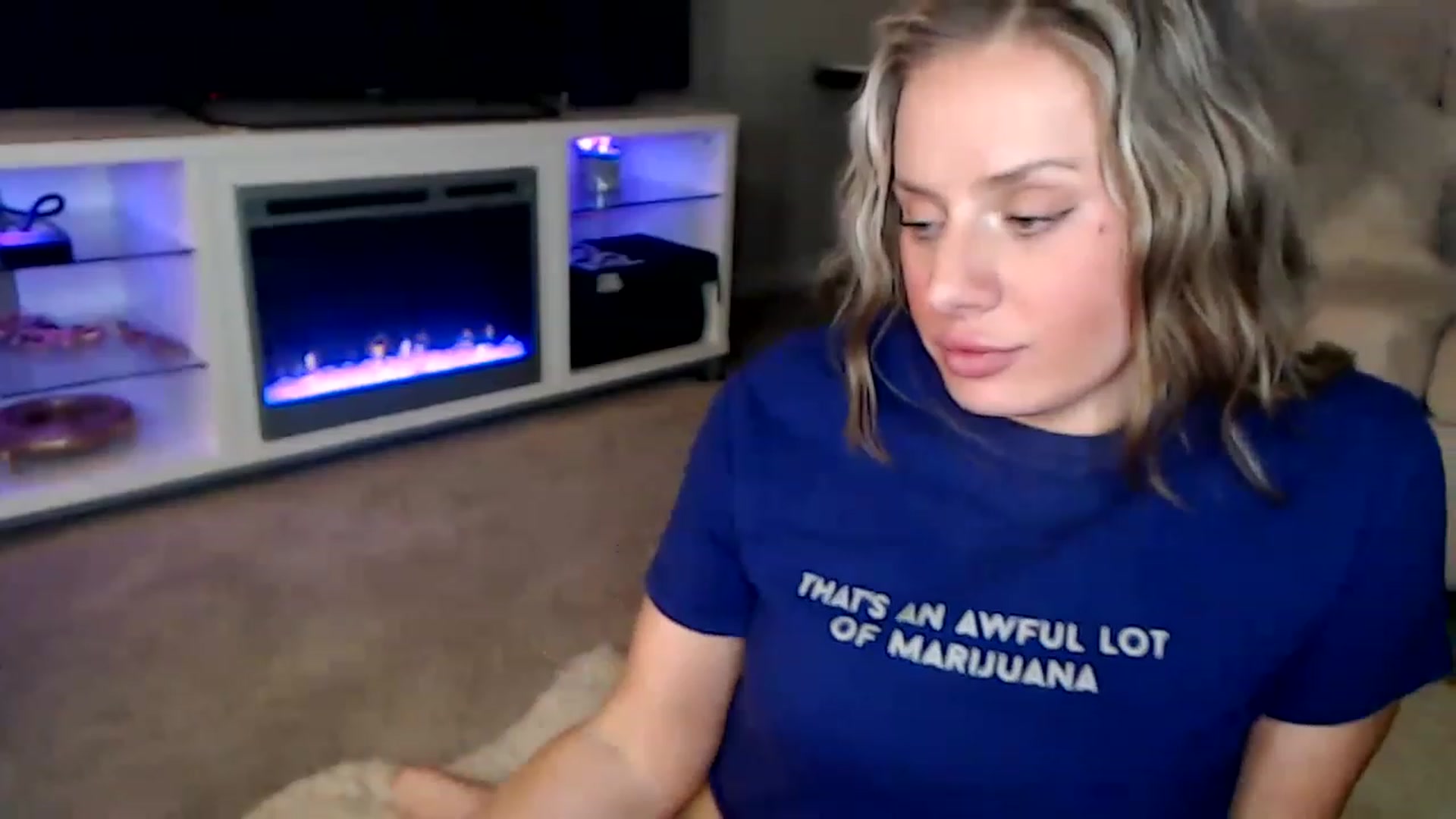Gallery image thumbnail from KillerKylie's myfreecams stream on, 02/27/2023, 11:10 image 16 of 20