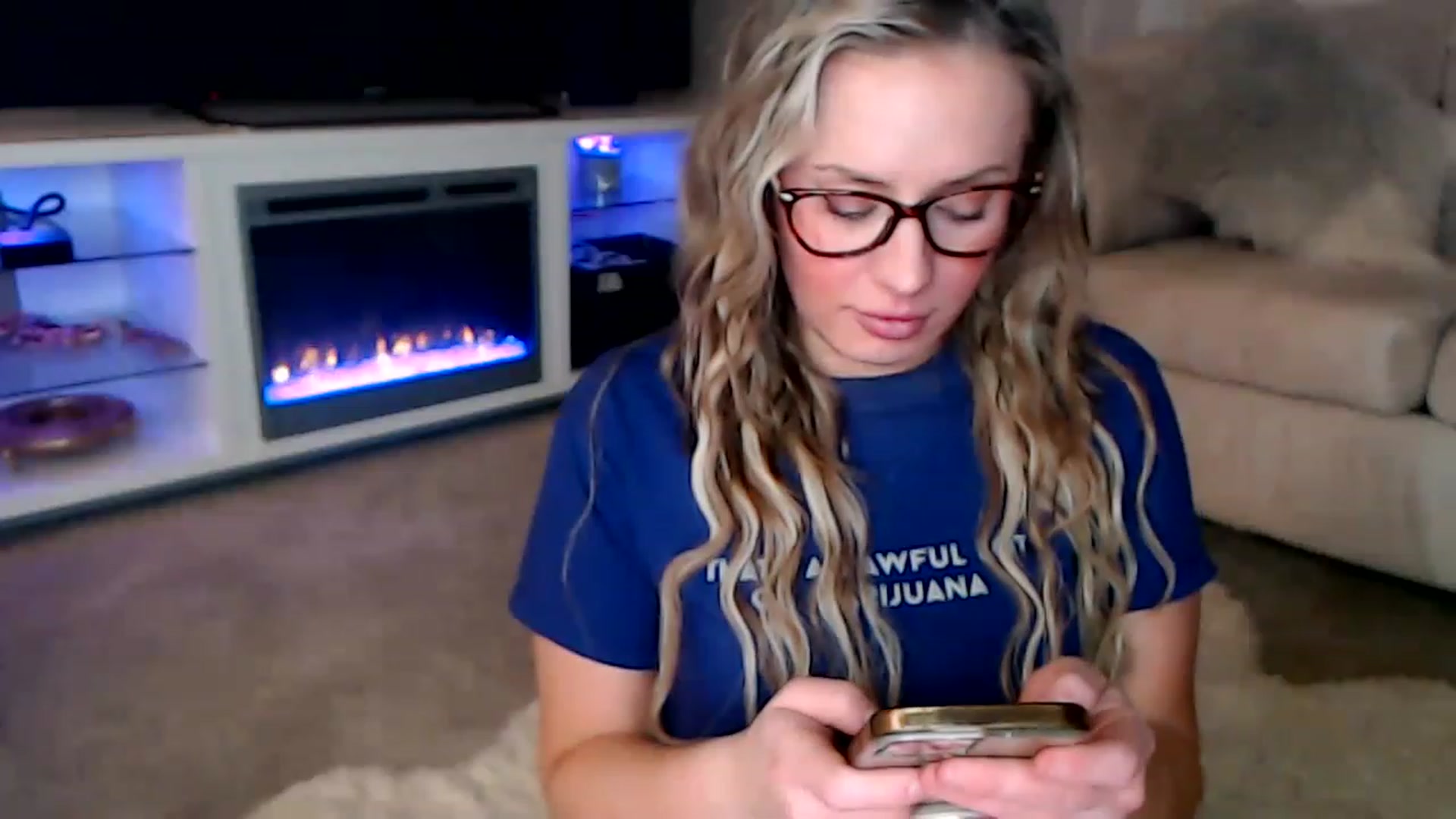 Gallery image thumbnail from KillerKylie's myfreecams stream on, 02/27/2023, 11:10 image 19 of 20