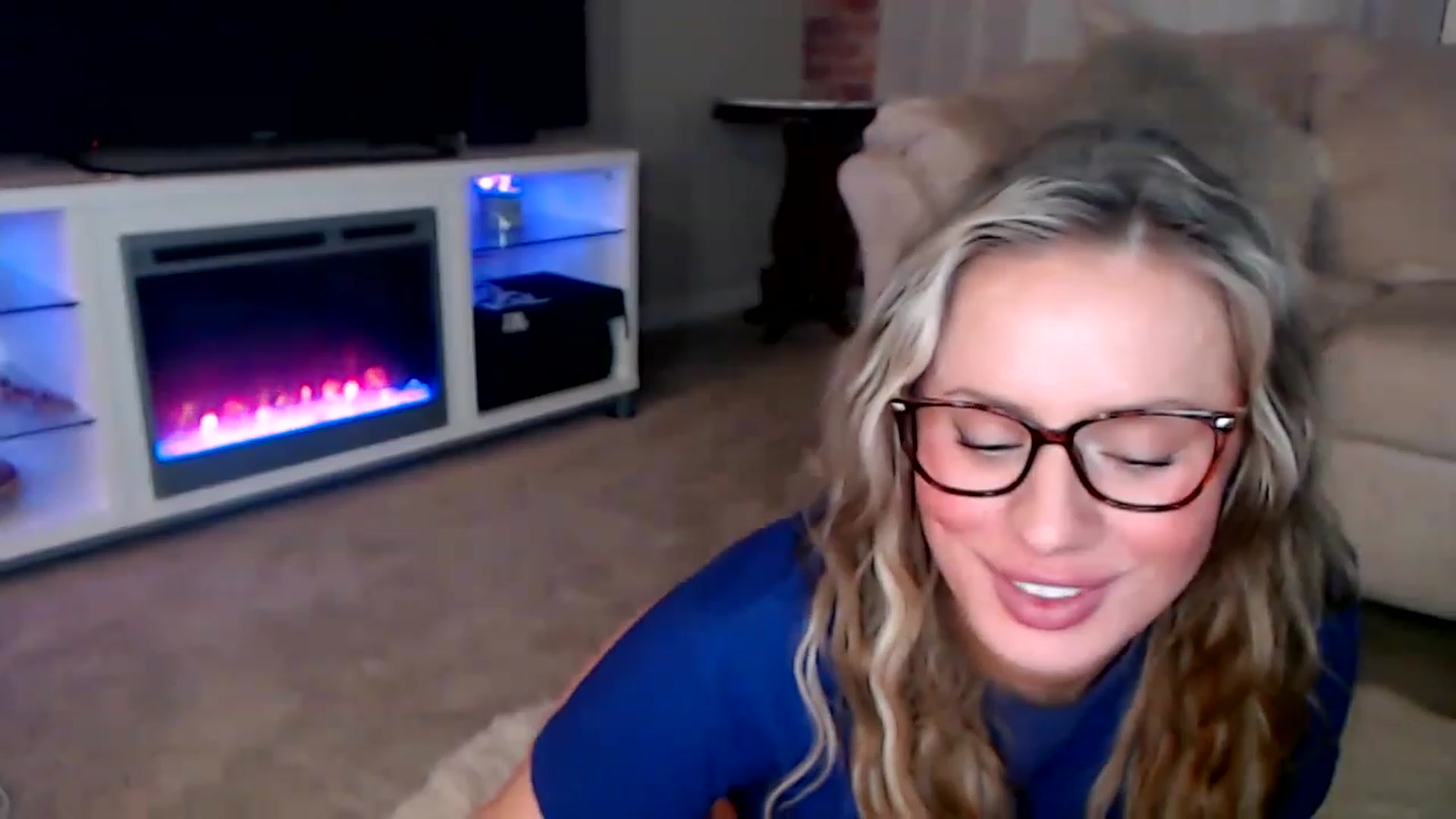 Gallery image thumbnail from KillerKylie's myfreecams stream on, 02/27/2023, 11:10 image 8 of 20