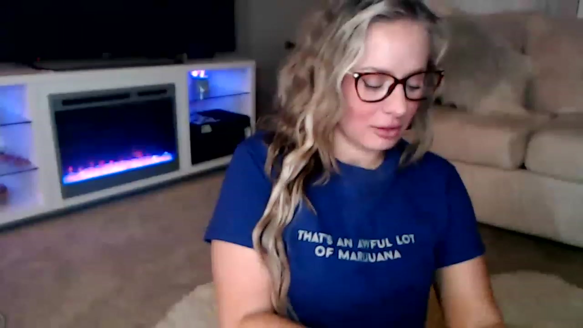 Gallery image thumbnail from KillerKylie's myfreecams stream on, 02/27/2023, 11:10 image 12 of 20