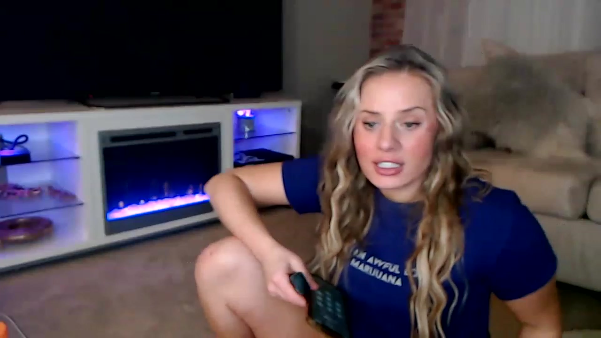 Gallery image thumbnail from KillerKylie's myfreecams stream on, 02/27/2023, 11:10 image 3 of 20