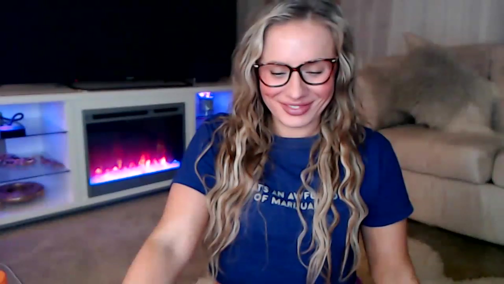 Gallery image thumbnail from KillerKylie's myfreecams stream on, 02/27/2023, 11:10 image 4 of 20