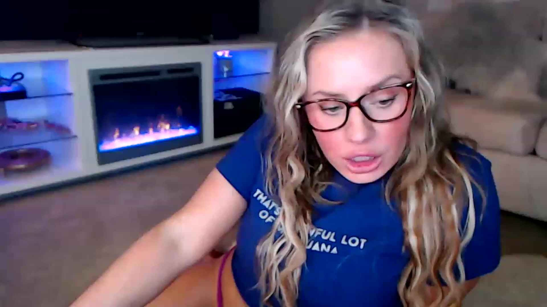 Gallery image thumbnail from KillerKylie's myfreecams stream on, 02/27/2023, 11:10 image 15 of 20