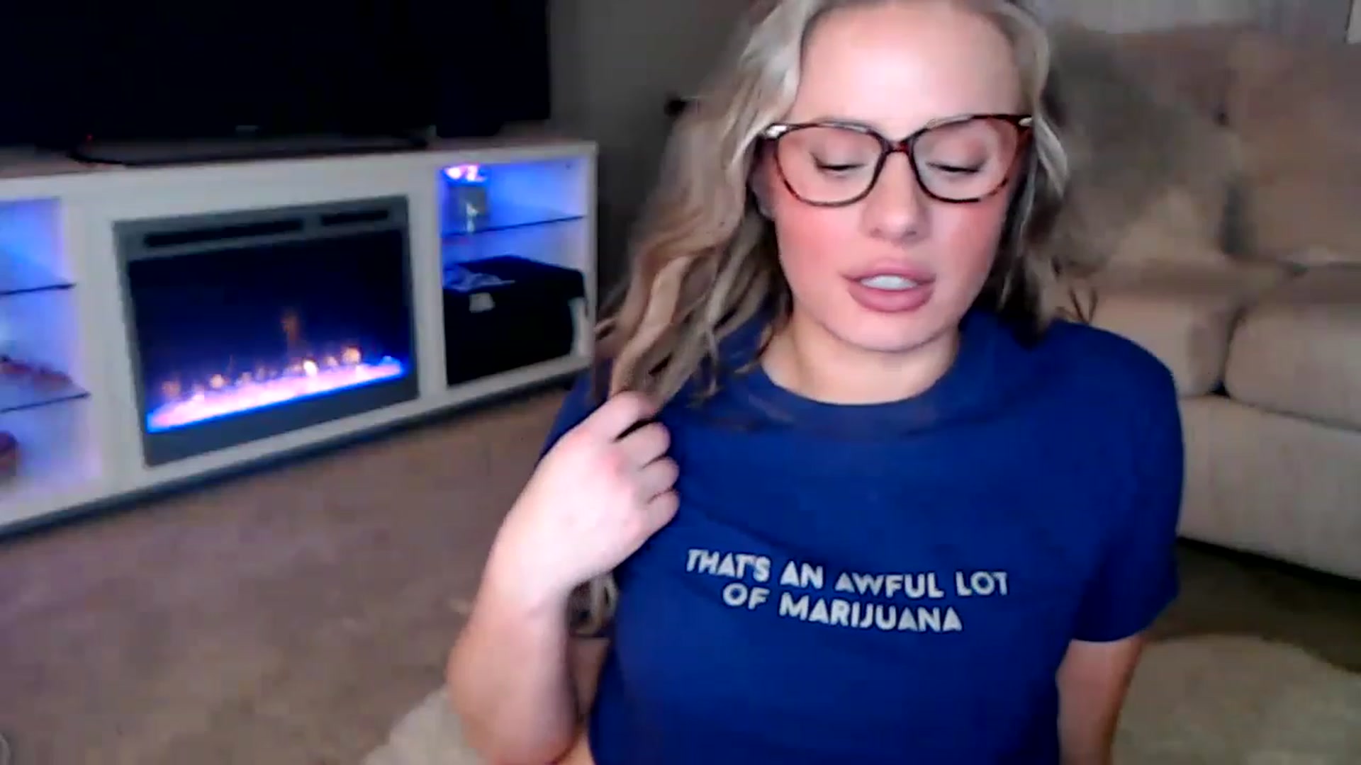 Gallery image thumbnail from KillerKylie's myfreecams stream on, 02/27/2023, 11:10 image 11 of 20