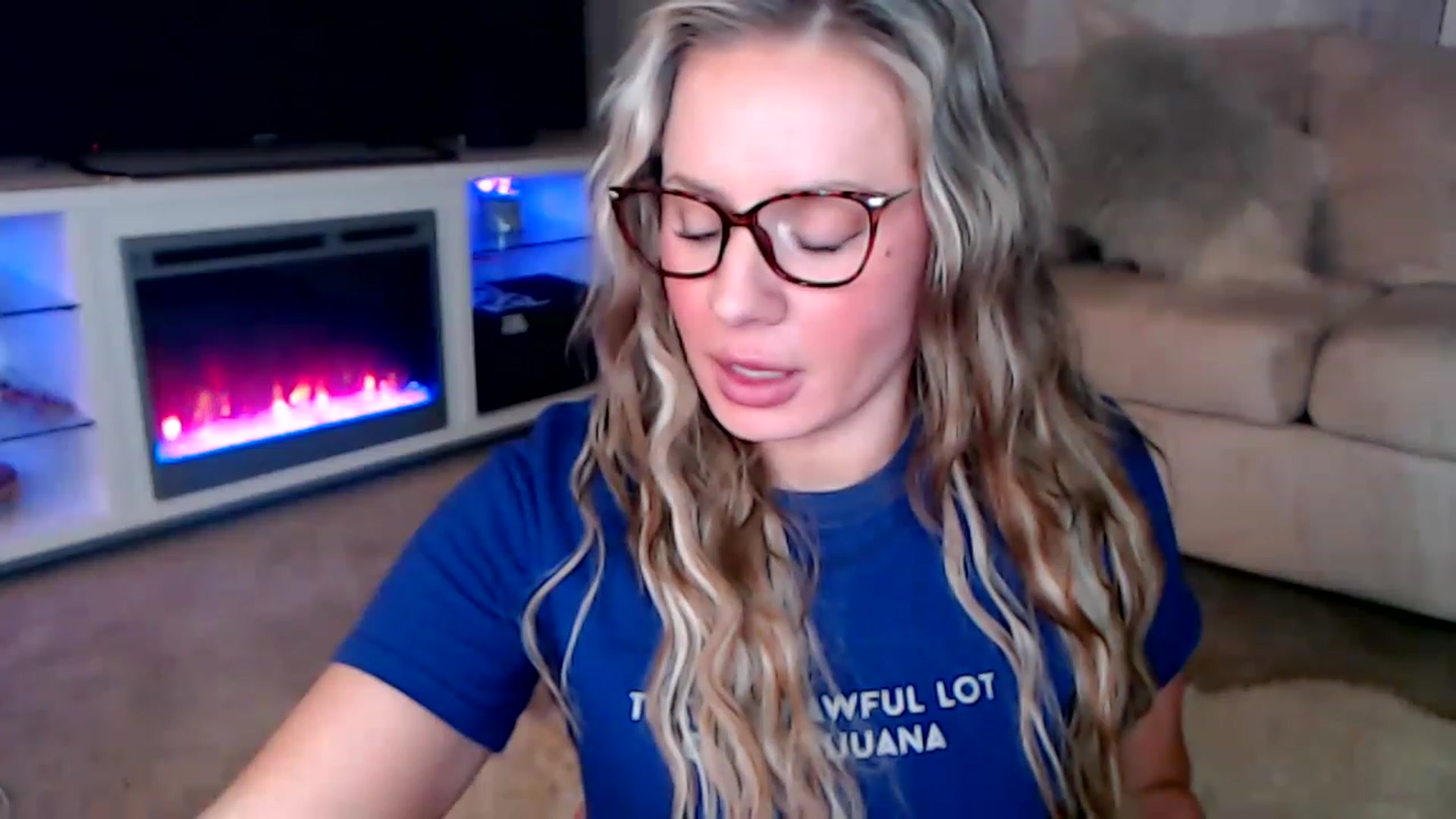 Gallery image thumbnail from KillerKylie's myfreecams stream on, 02/27/2023, 11:10 image 6 of 20