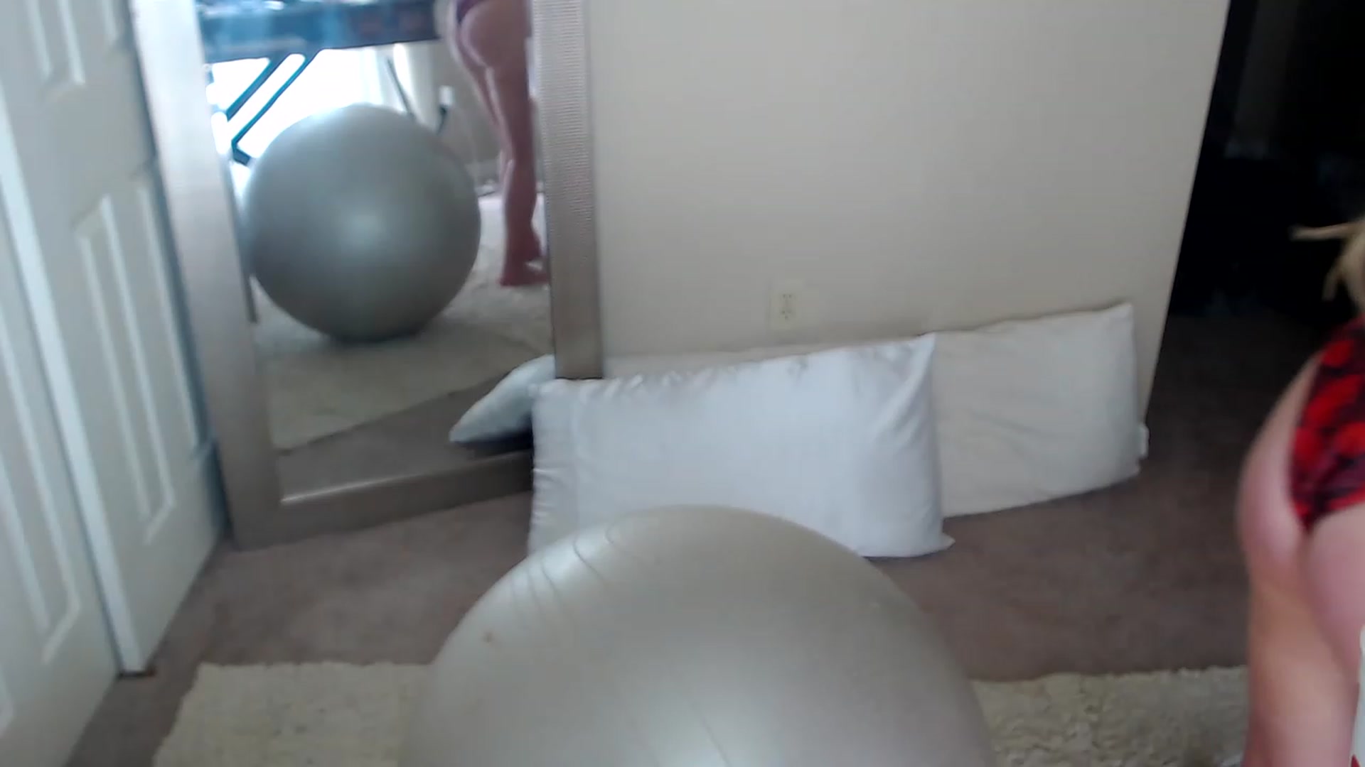 Gallery image thumbnail from KillerKylie's myfreecams stream on, 04/21/2023, 17:33 image 7 of 20