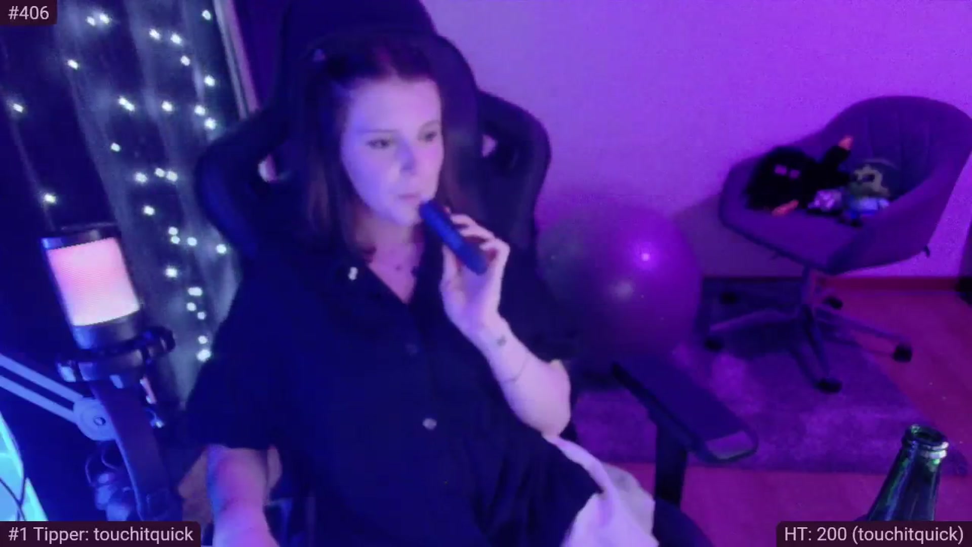 Gallery image thumbnail from KillerKys's myfreecams stream on, 04/29/2024, 18:33 image 20 of 20