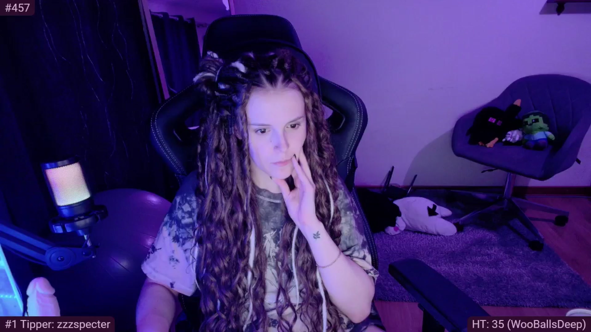 Gallery image thumbnail from KillerKys's myfreecams stream on, 05/05/2024, 01:51 image 19 of 20