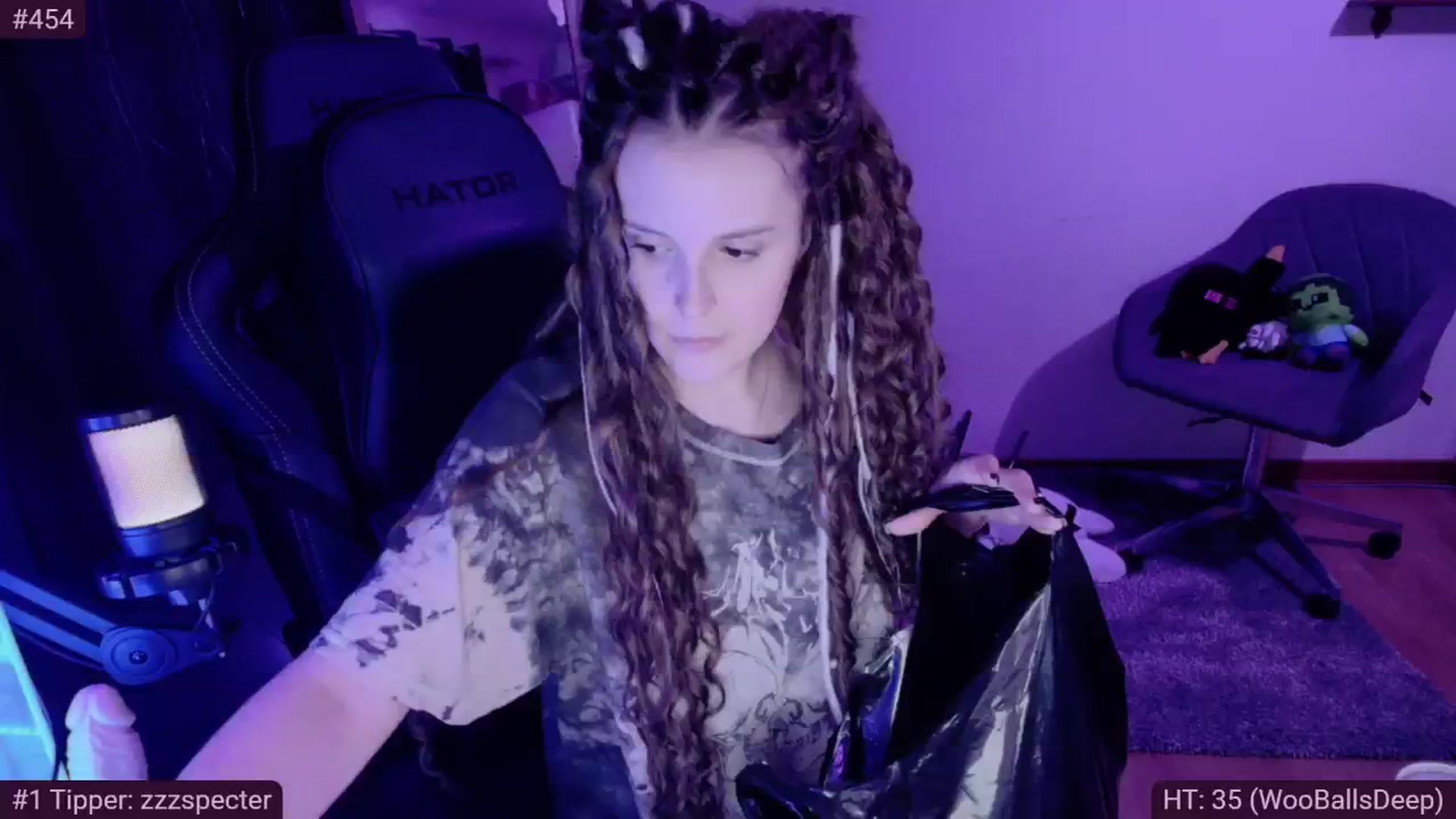 Gallery image thumbnail from KillerKys's myfreecams stream on, 05/05/2024, 01:51 image 16 of 20