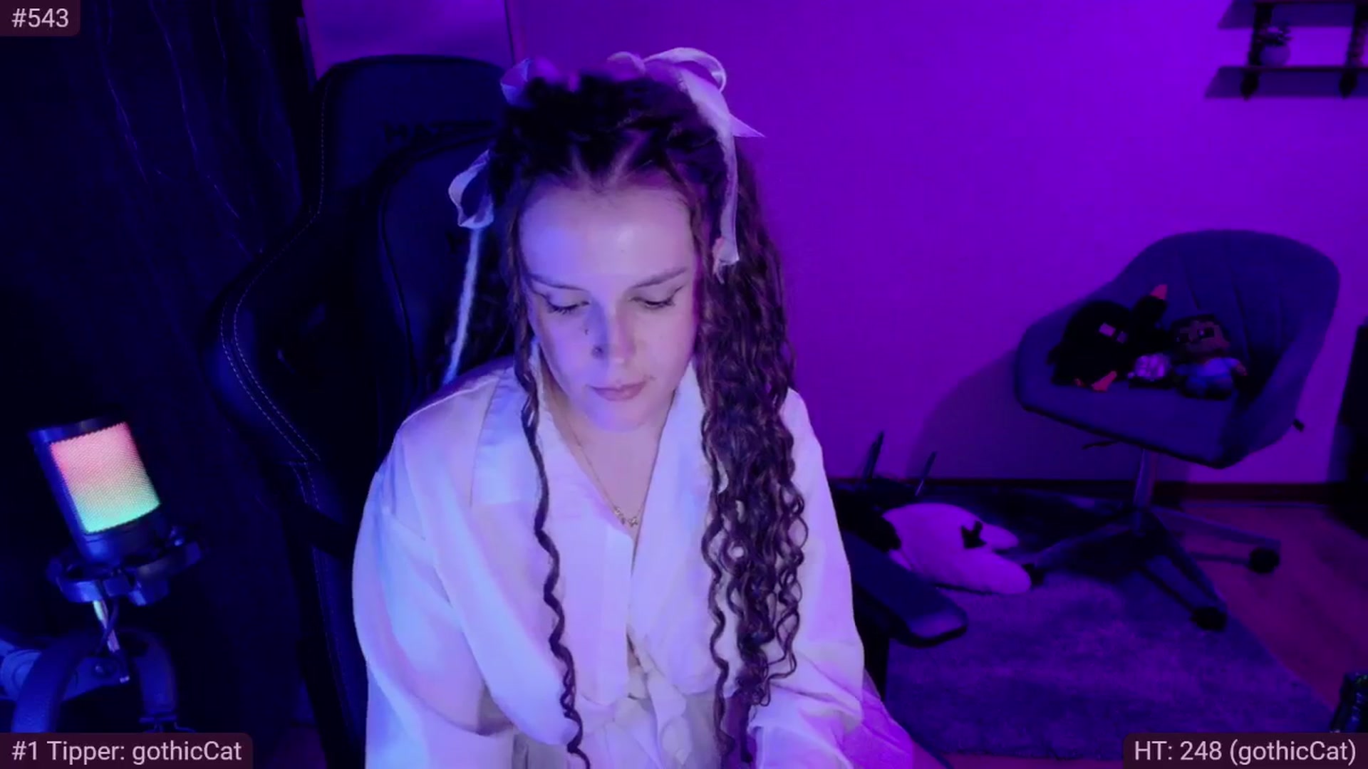 Gallery image thumbnail from KillerKys's myfreecams stream on, 05/05/2024, 21:39 image 16 of 20