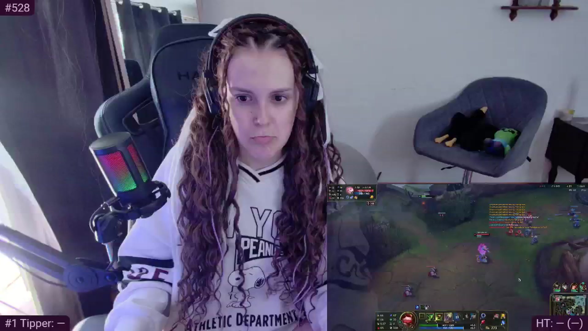 Gallery image thumbnail from KillerKys's myfreecams stream on, 05/06/2024, 16:42 image 1 of 20
