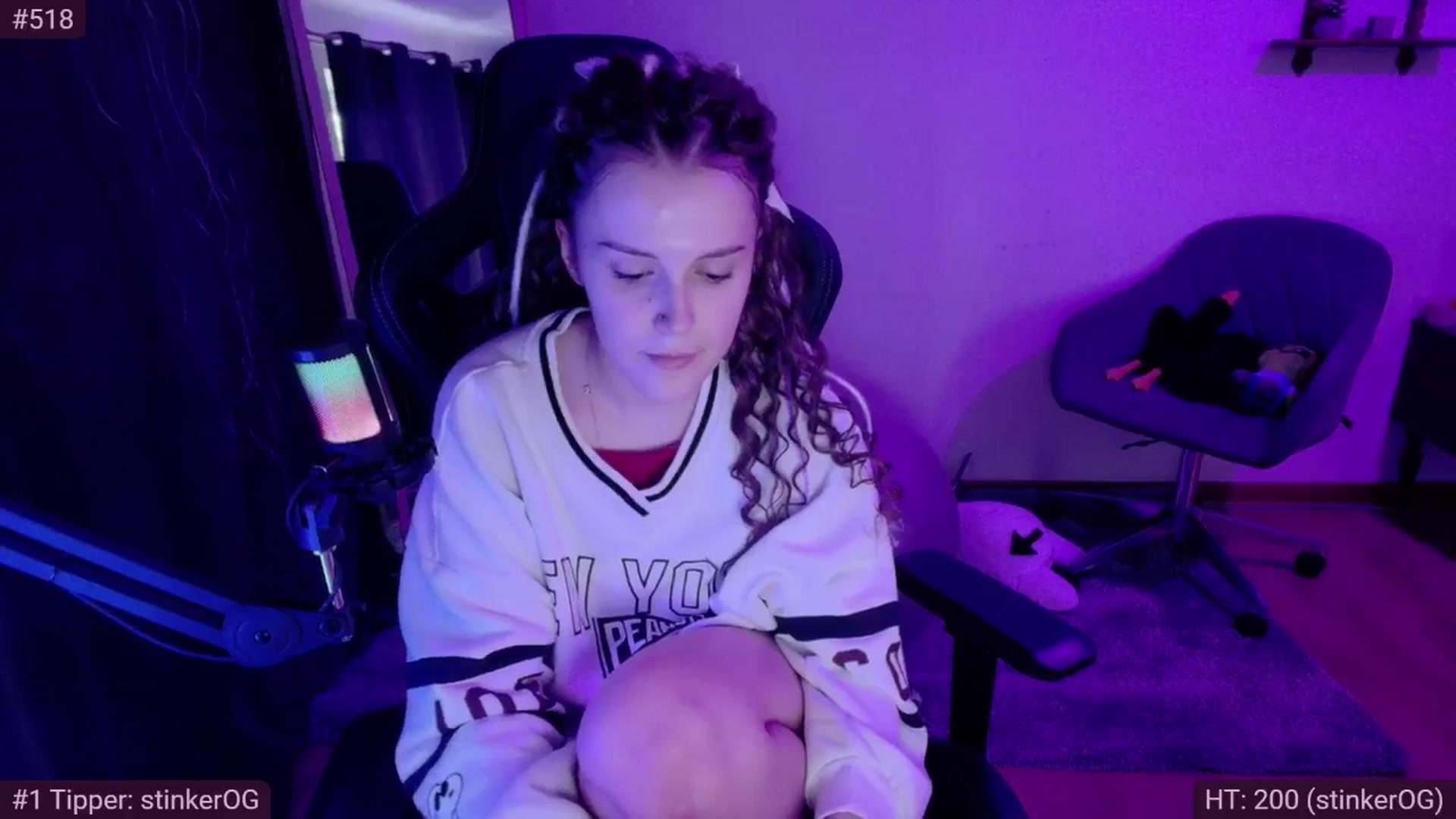 Gallery image thumbnail from KillerKys's myfreecams stream on, 05/06/2024, 17:12 image 8 of 20